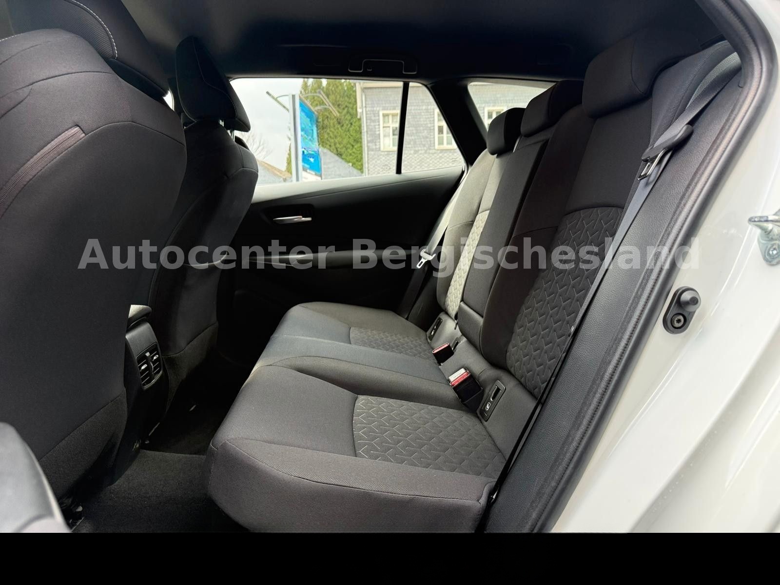 Toyota Corolla Touring Sports Hybrid Business Edition foto 22