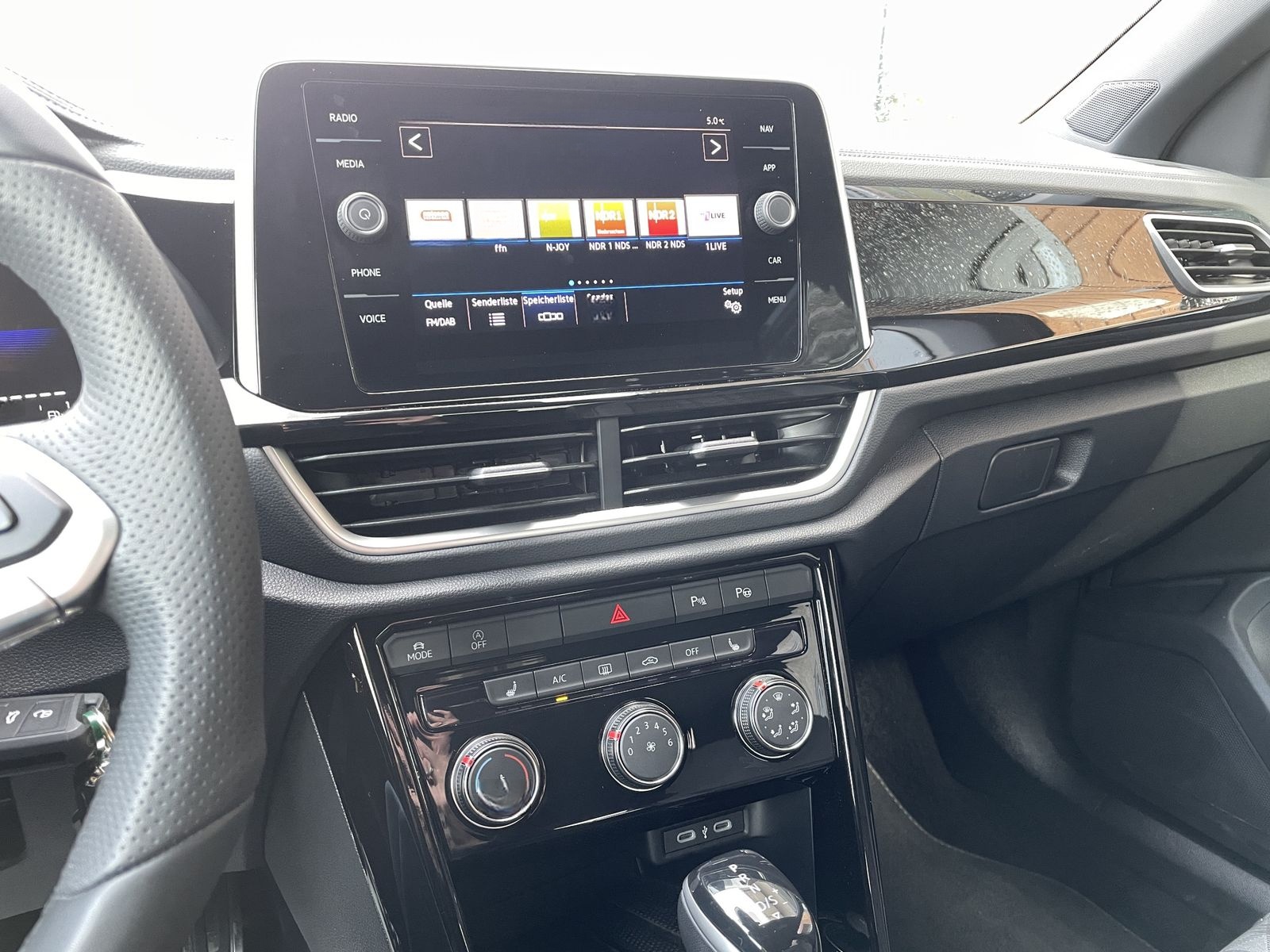 Volkswagen T-Roc 1.5 TSI DSG R-Line*ACC*AppLink*Sitzhzg* foto 17