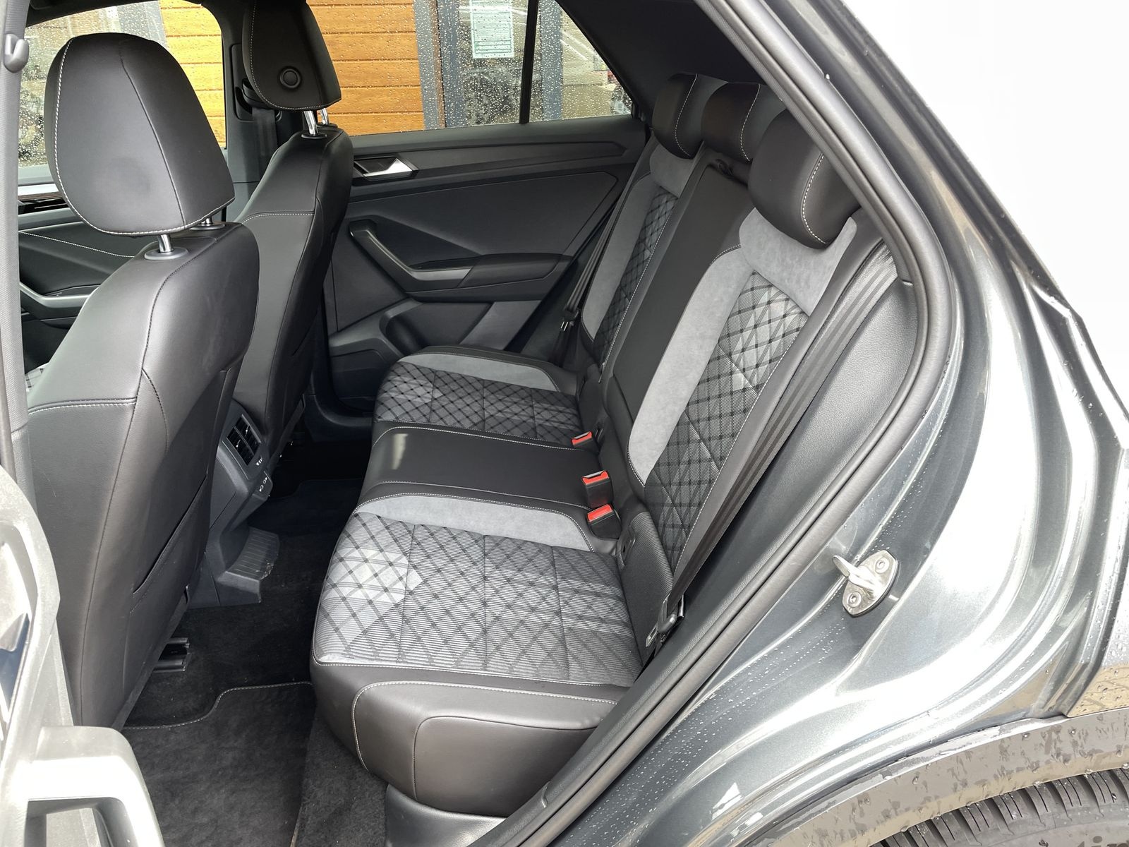 Volkswagen T-Roc 1.5 TSI DSG R-Line*ACC*AppLink*Sitzhzg* foto 9