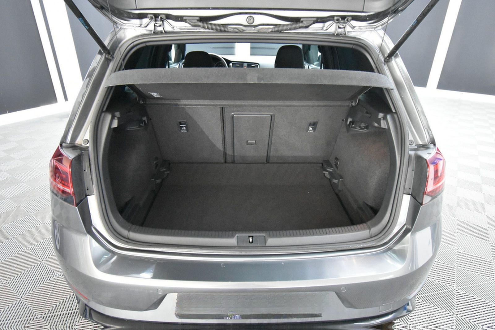 Volkswagen Golf VII Lim. GTI 275 PS LED Navi ACC DAB+ RFK foto 17
