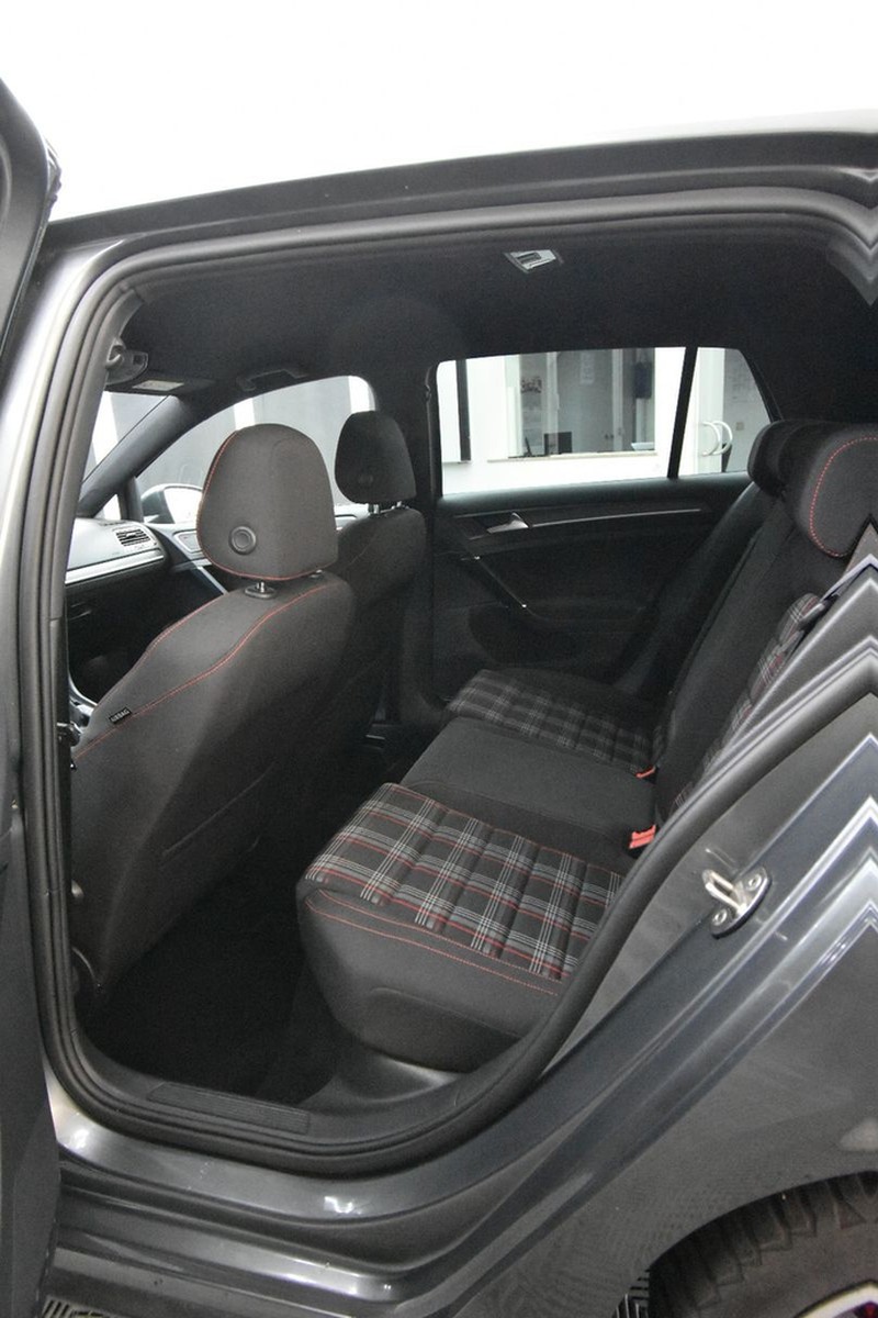 Volkswagen Golf VII Lim. GTI 275 PS LED Navi ACC DAB+ RFK foto 19