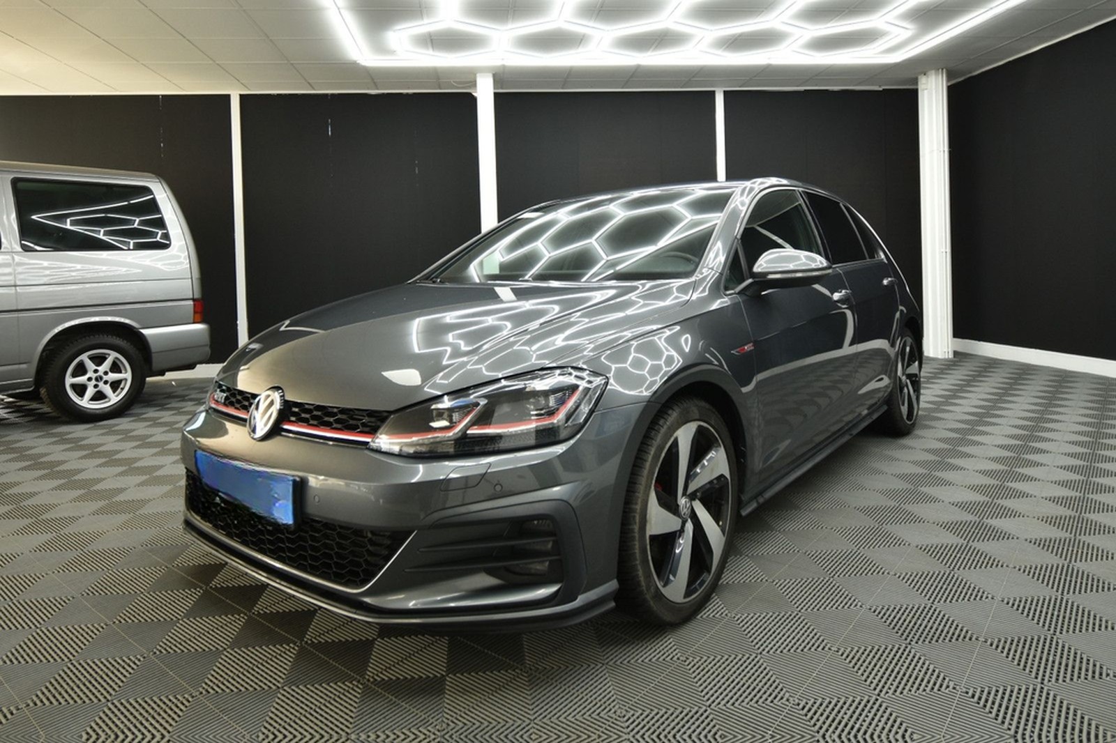 Volkswagen Golf VII Lim. GTI 275 PS LED Navi ACC DAB+ RFK foto 3