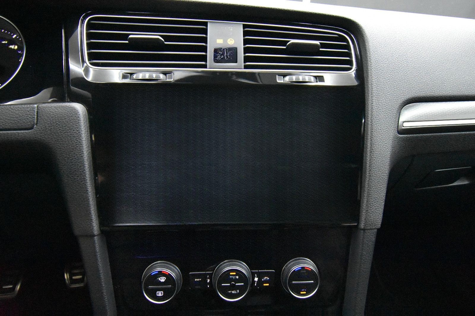 Volkswagen Golf VII Lim. GTI 275 PS LED Navi ACC DAB+ RFK foto 34