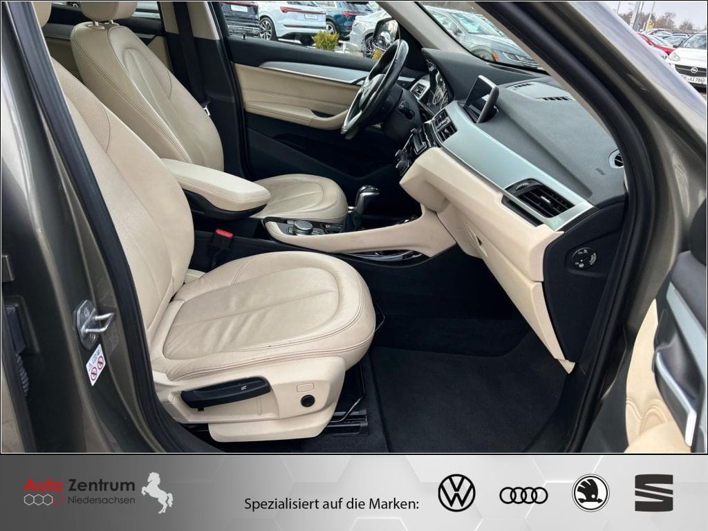BMW X1 xDrive25d xLine ab AHK foto 16