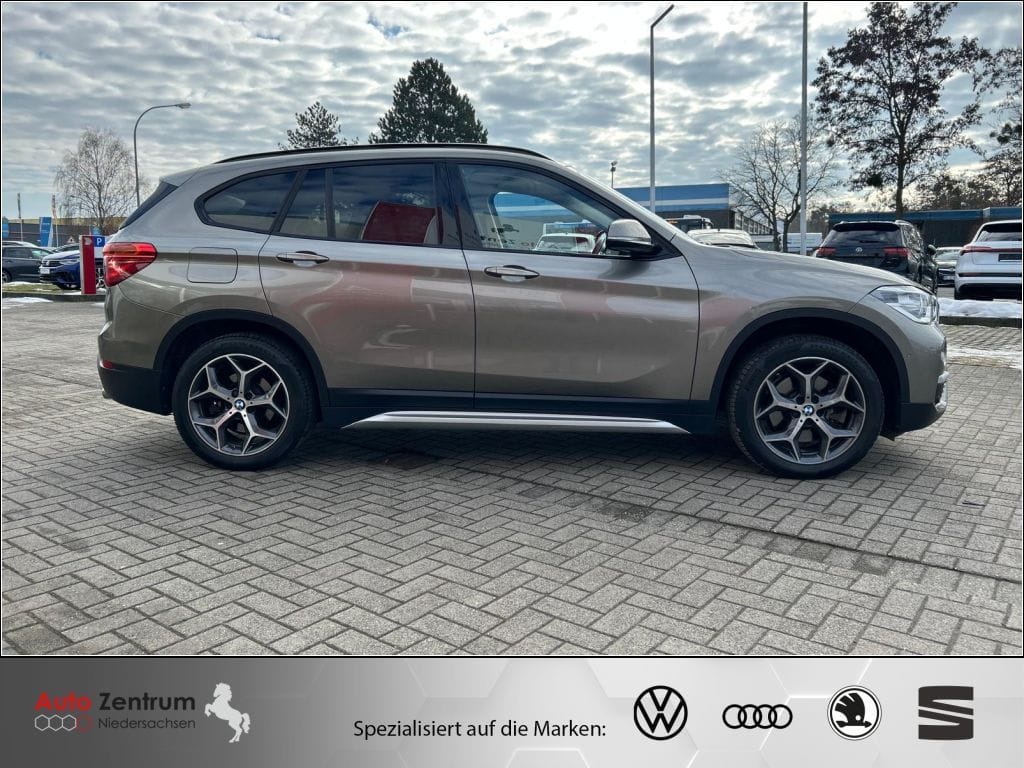 BMW X1 xDrive25d xLine ab AHK foto 5