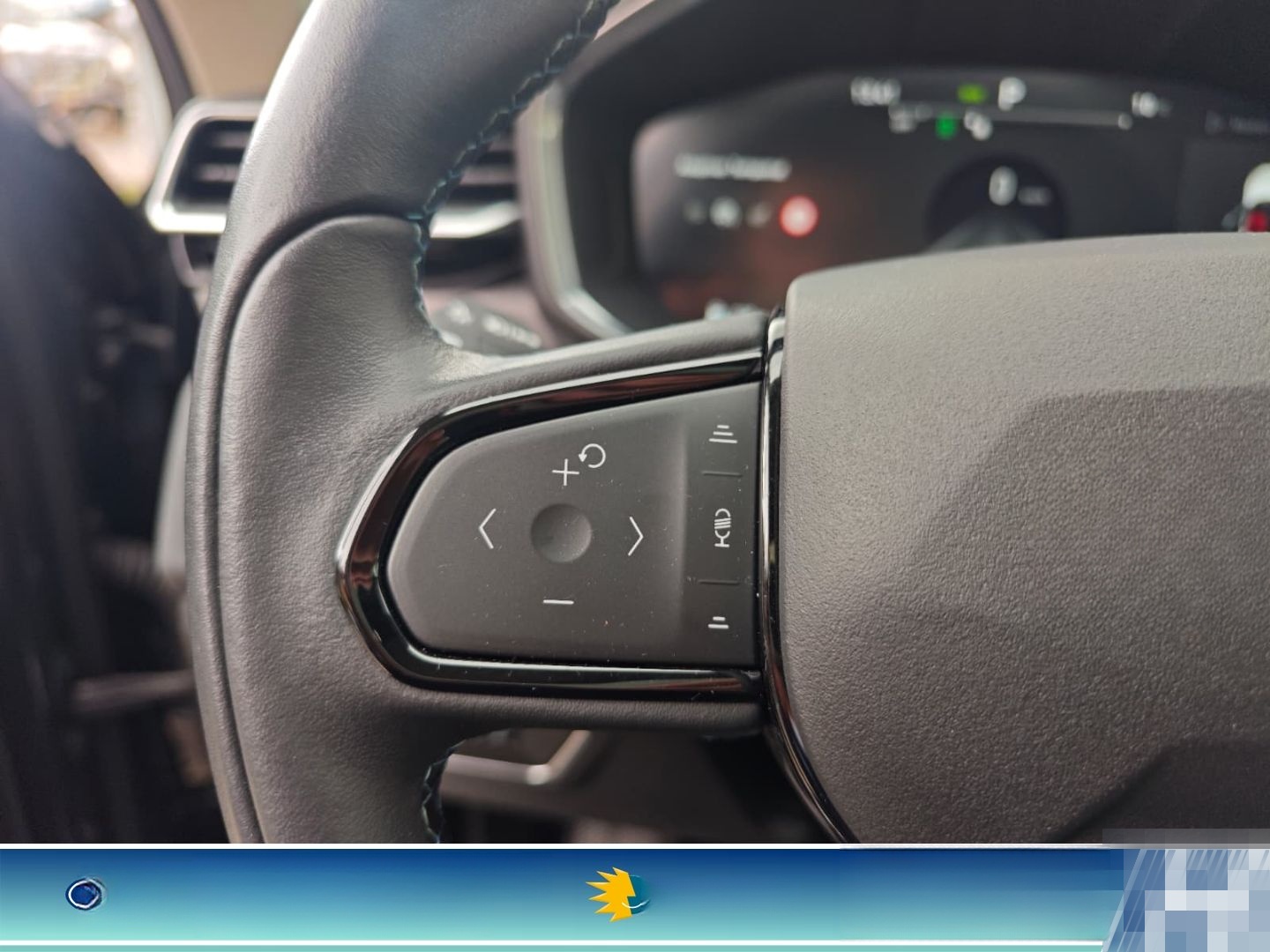 Lynk&Co 01 1.5TD HEV 192 kW Navi Memory Sitze Soundsyste foto 11