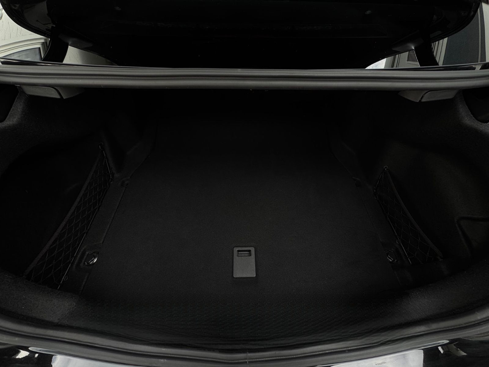 Mercedes-Benz C 180 Lim CGI**AMG LINE** foto 13
