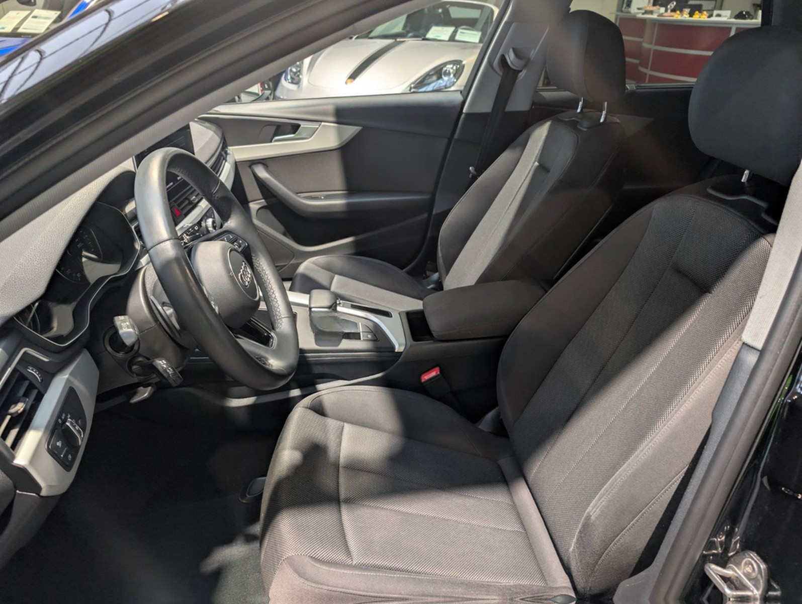 Audi A4 Avant 35 TFSI S tronic 1.Hand foto 8