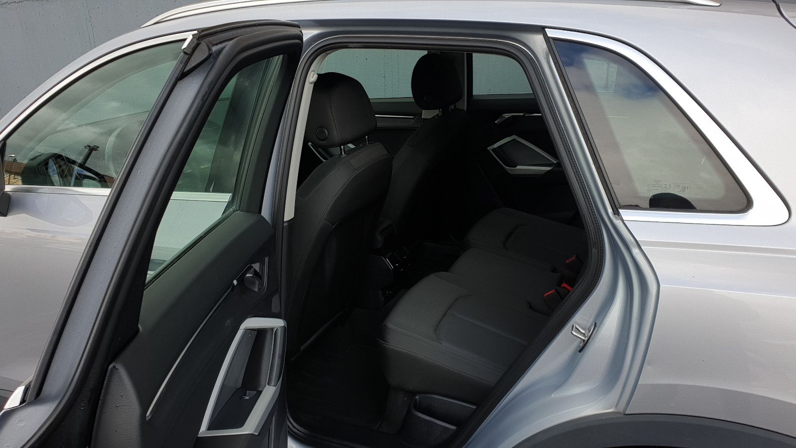 Audi Q3 35 TDI S tronic Virtrual/Navi/Kamera/Alu foto 8