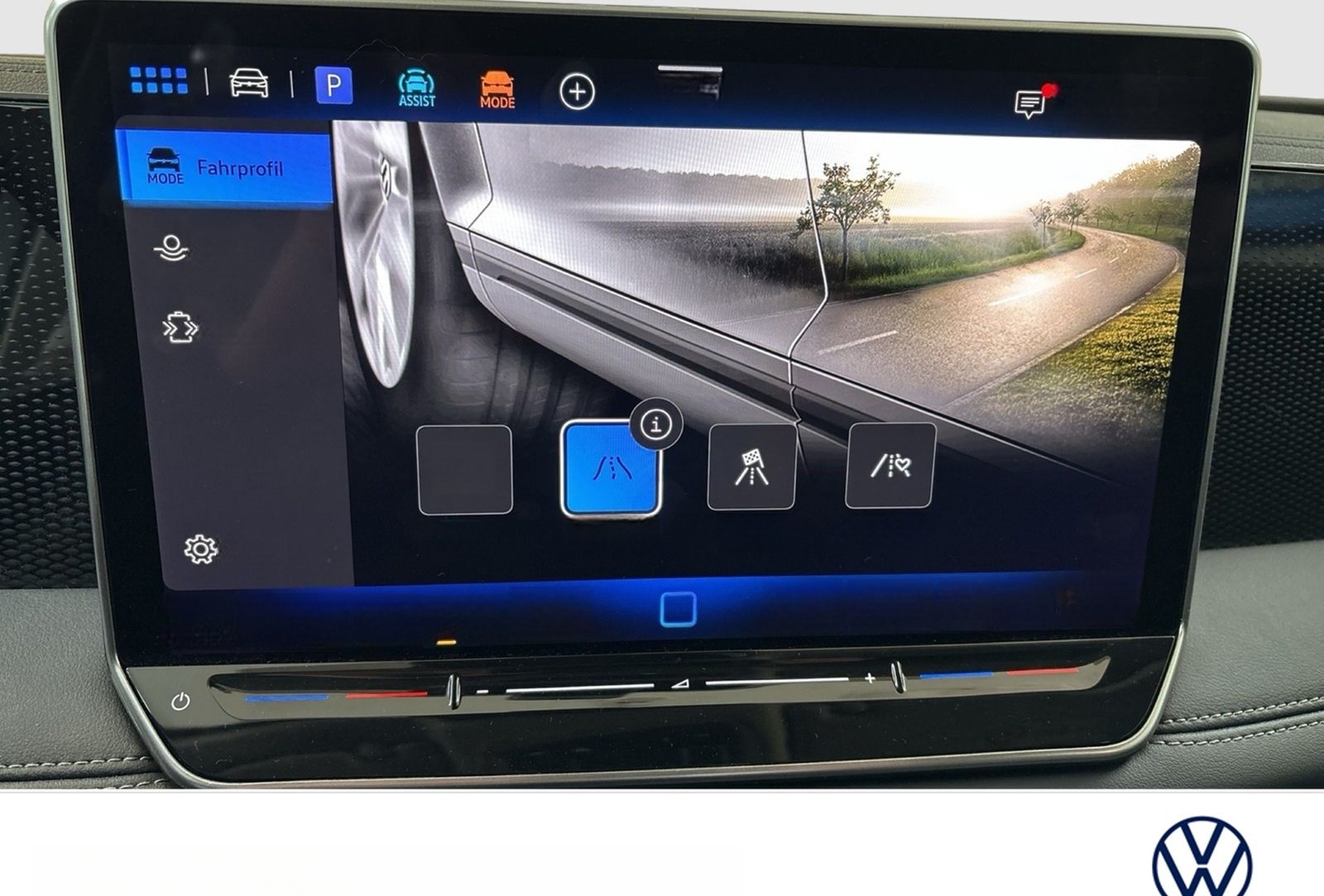 Volkswagen Tiguan 1.5 HYBRID LIFE AHK 360°CAM ACC LM18 NAVI foto 15