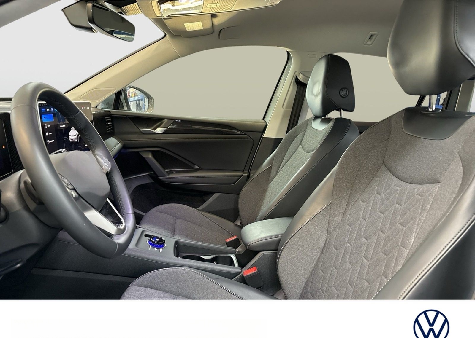 Volkswagen Tiguan 1.5 HYBRID LIFE AHK 360°CAM ACC LM18 NAVI foto 8