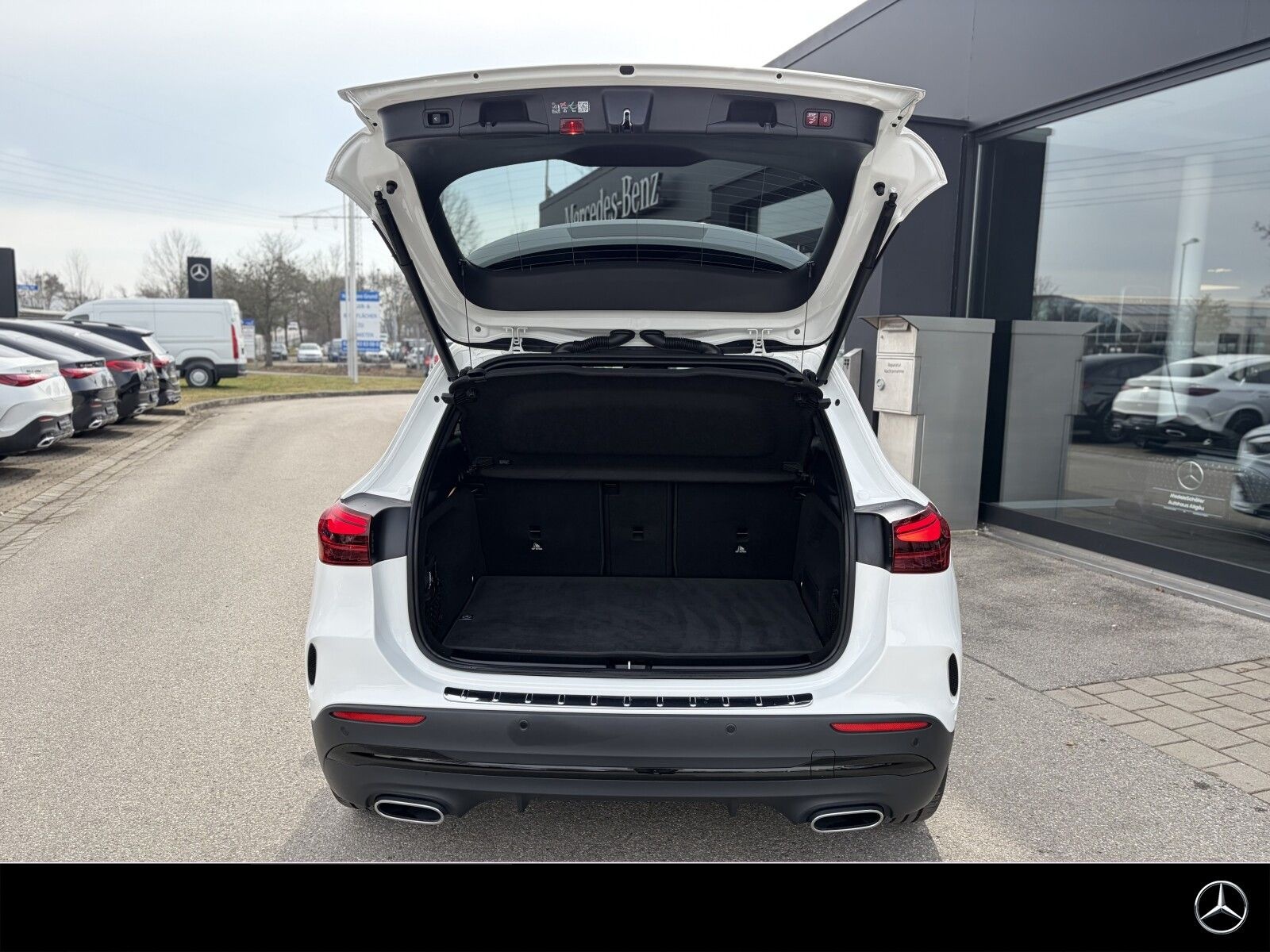 Mercedes-Benz GLA 200 AMG Night AHK LED KeylGO Kam VorrDistron foto 13