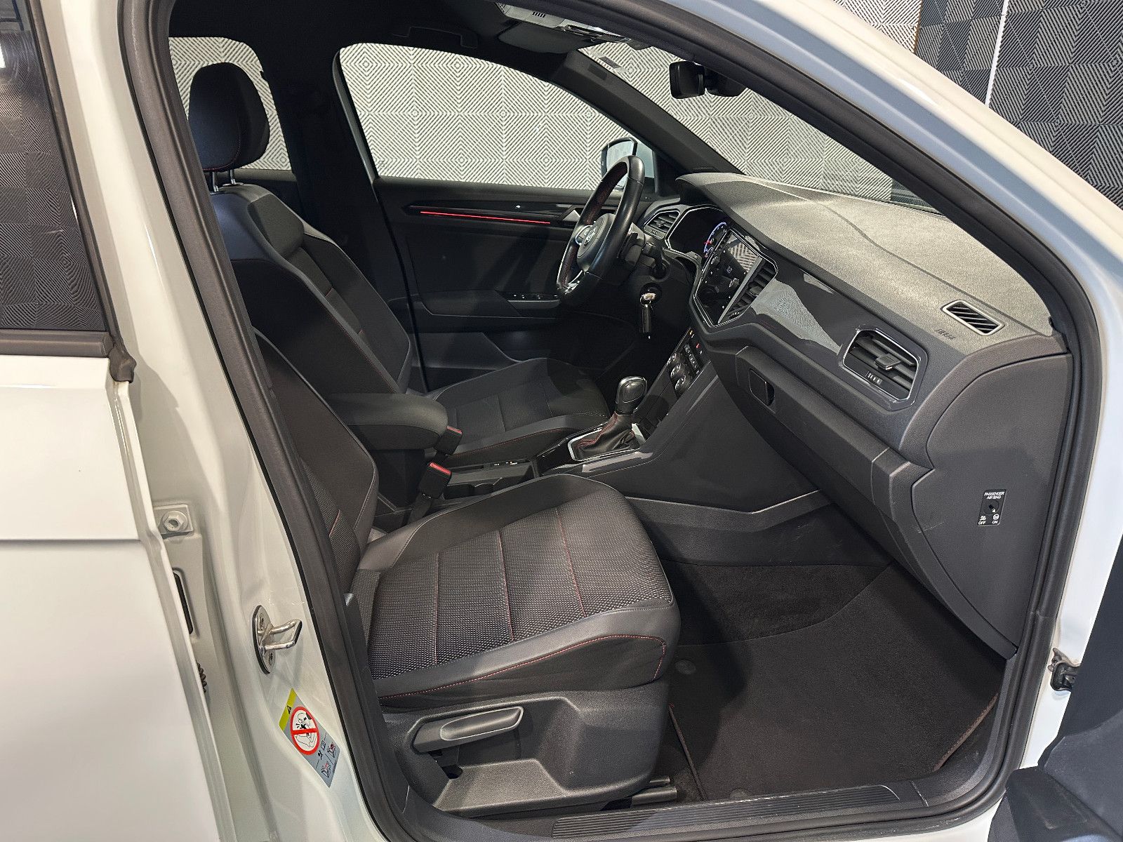 Volkswagen T-Roc 1.5 TSI Sport*R LINE*LED-R.KAM-SPUR-SP.FW foto 17