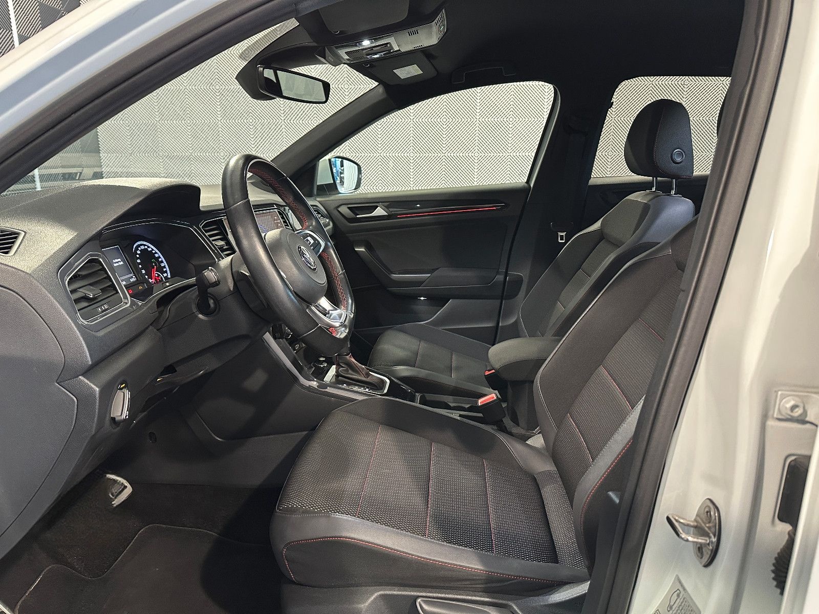 Volkswagen T-Roc 1.5 TSI Sport*R LINE*LED-R.KAM-SPUR-SP.FW foto 20
