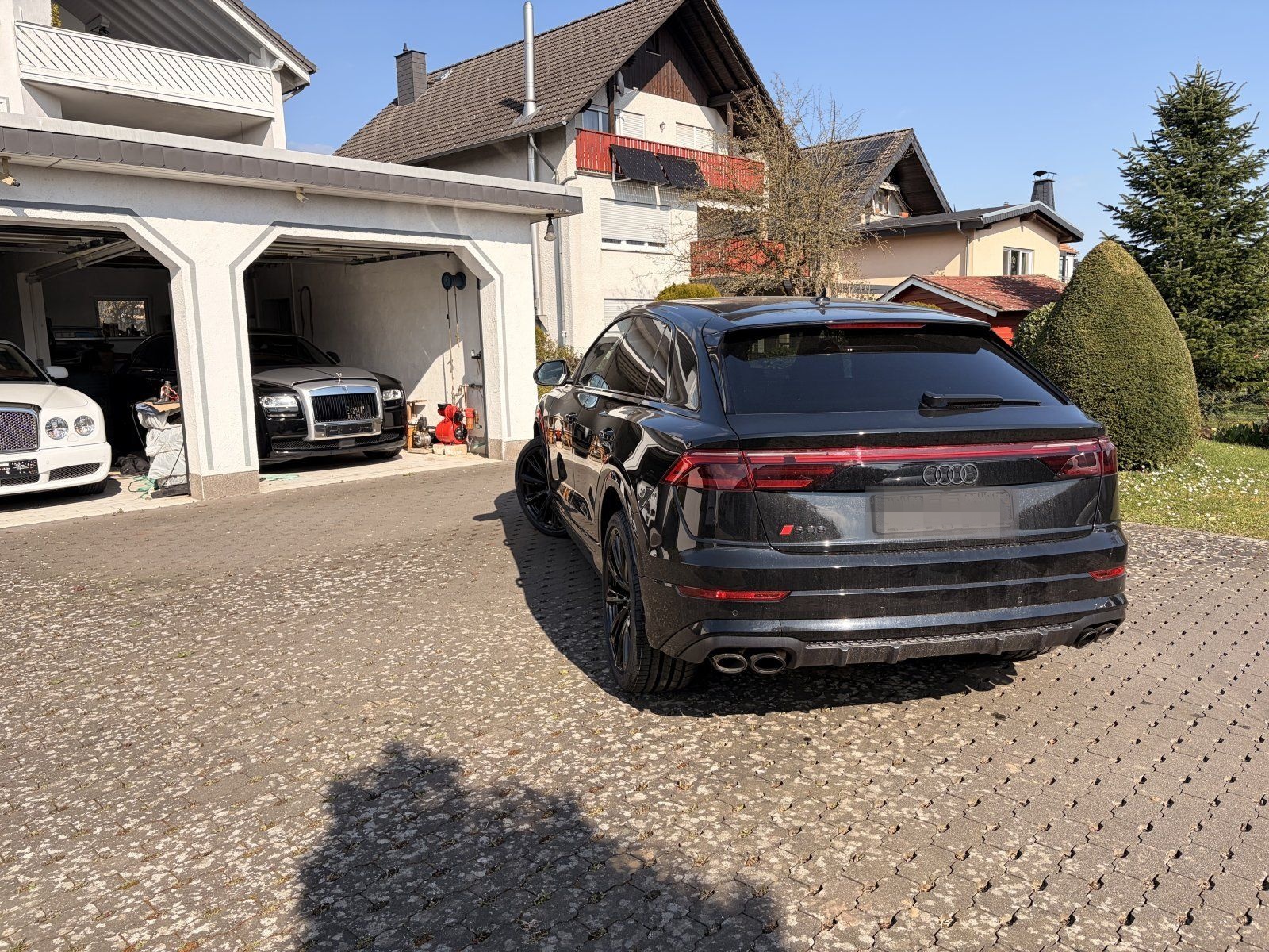 Audi SQ8 4.0 V8 Black in Black mit neuen 23 Zoll, Pan foto 2