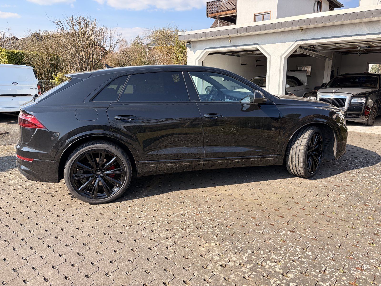 Audi SQ8 4.0 V8 Black in Black mit neuen 23 Zoll, Pan foto 3