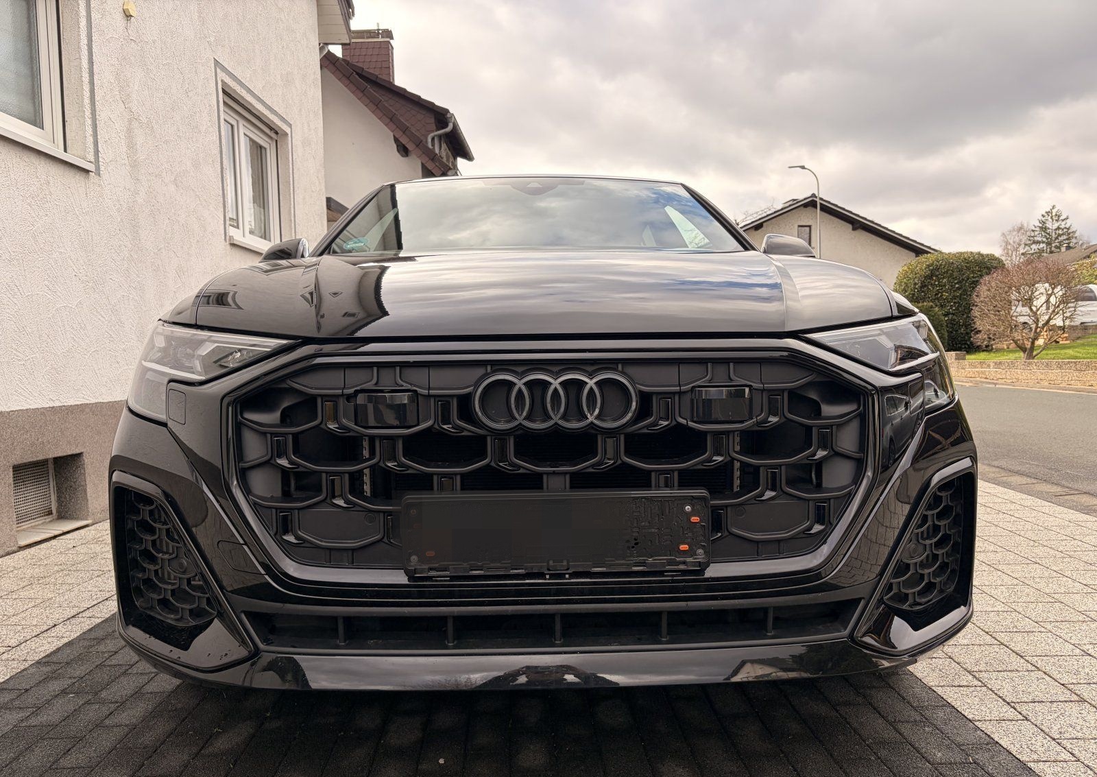 Audi SQ8 4.0 V8 Black in Black mit neuen 23 Zoll, Pan foto 6