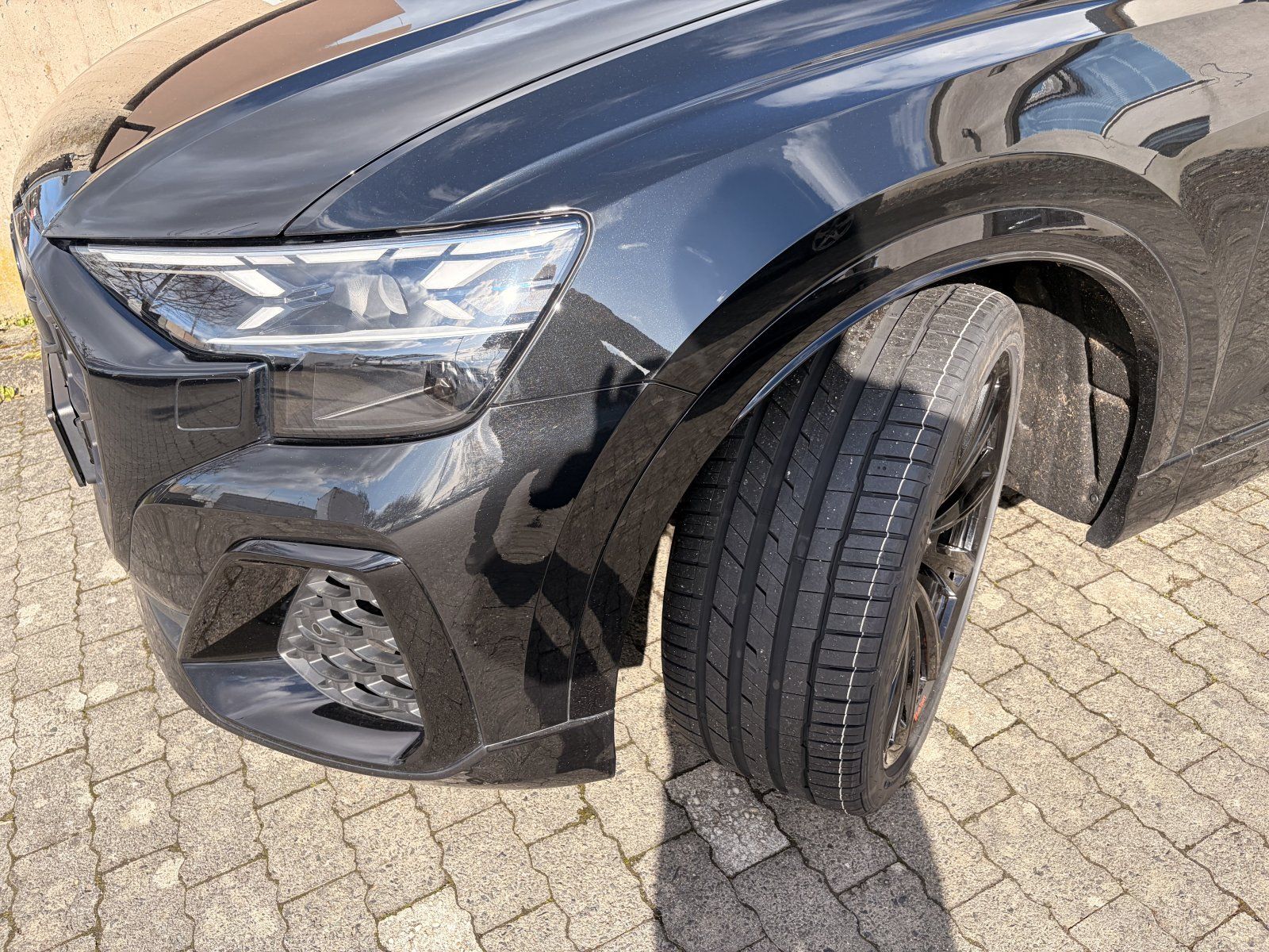 Audi SQ8 4.0 V8 Black in Black mit neuen 23 Zoll, Pan foto 8