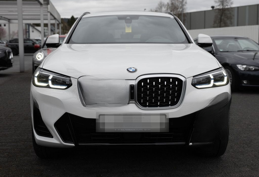 BMW X4 xDrive 30d M-Sport FACEL. PANO AHK HUD 360° foto 2