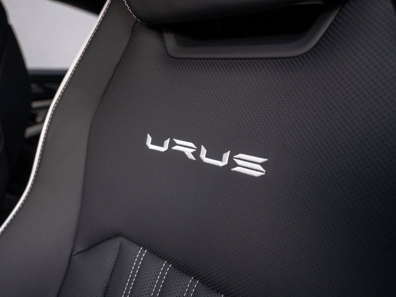Lamborghini Urus S 23" B&O PANO MASSAGE PARK-ASSIST ADP foto 21