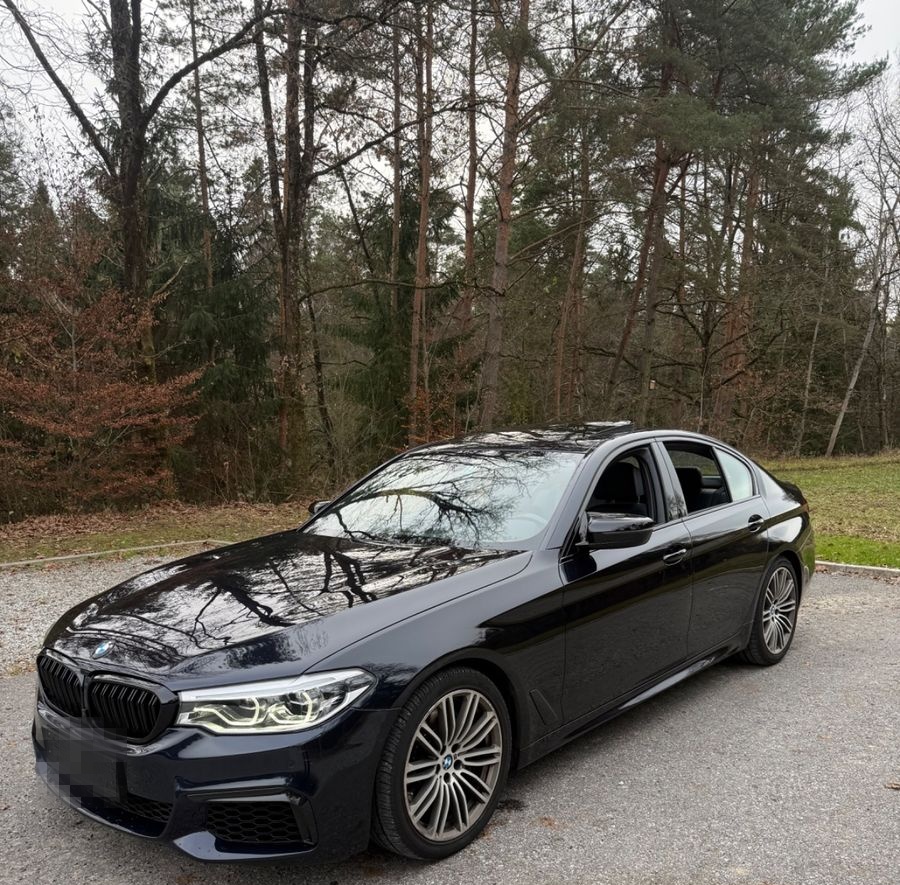 BMW M550i xDrive | Head-Up | Harman Kardon etc... foto 2