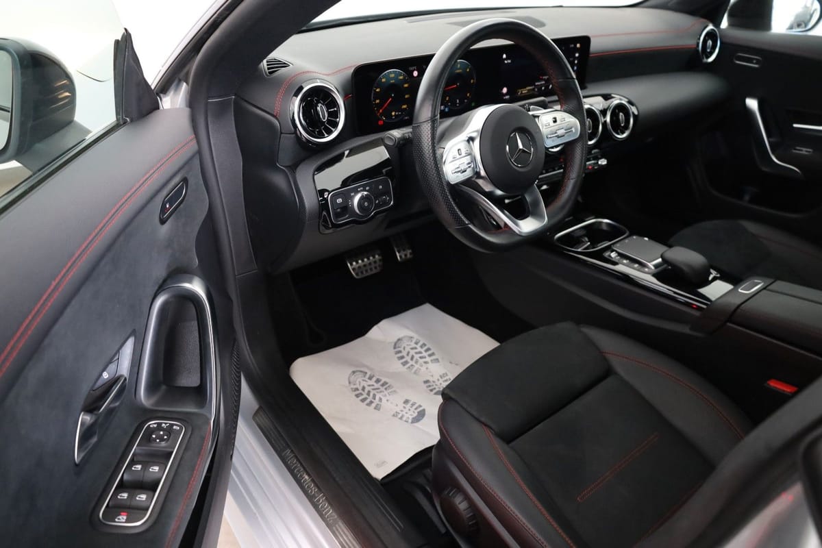 Mercedes-Benz CLA 220d SB 4M AMG Navi,PanDach,Night/Park Paket foto 11