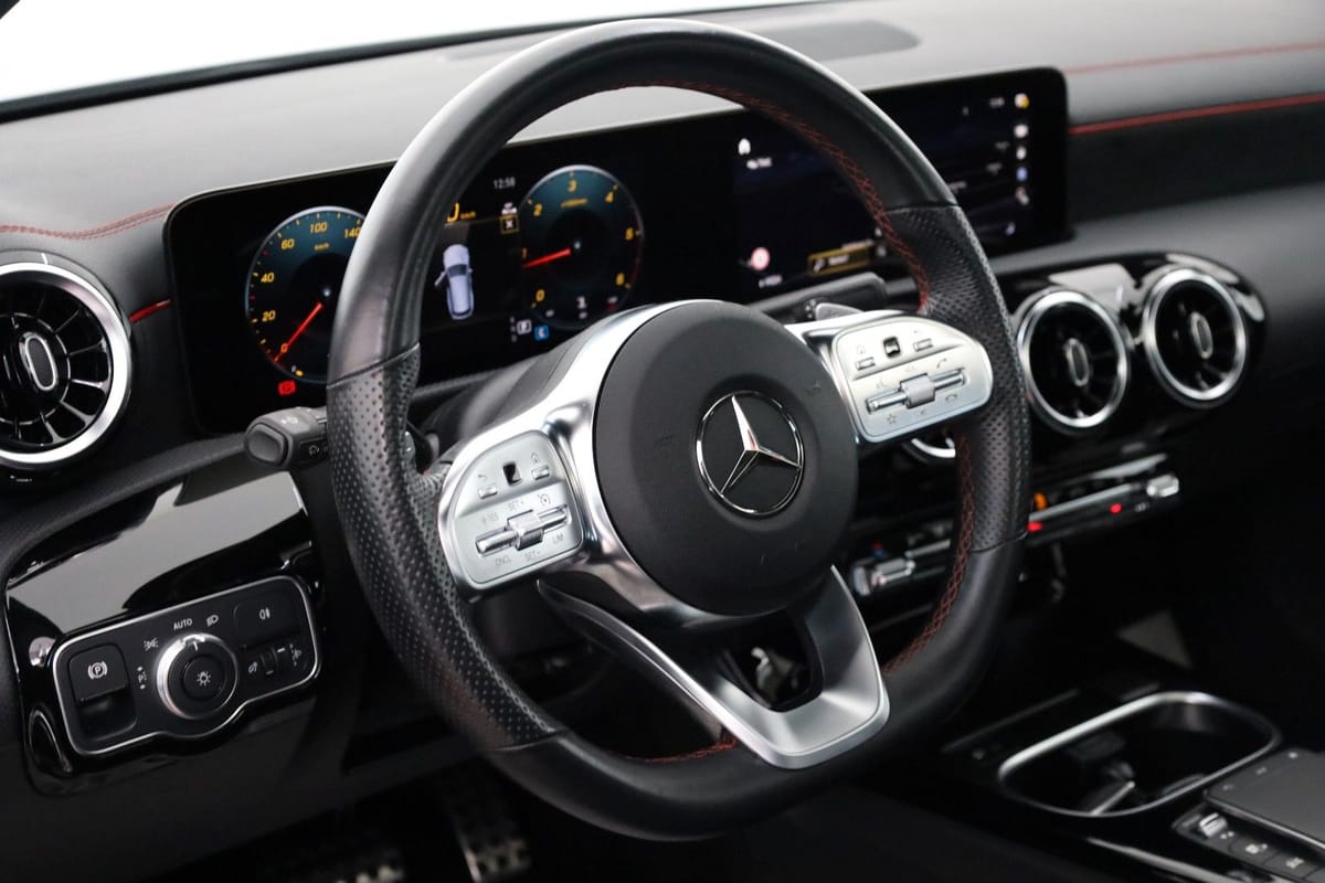 Mercedes-Benz CLA 220d SB 4M AMG Navi,PanDach,Night/Park Paket foto 12