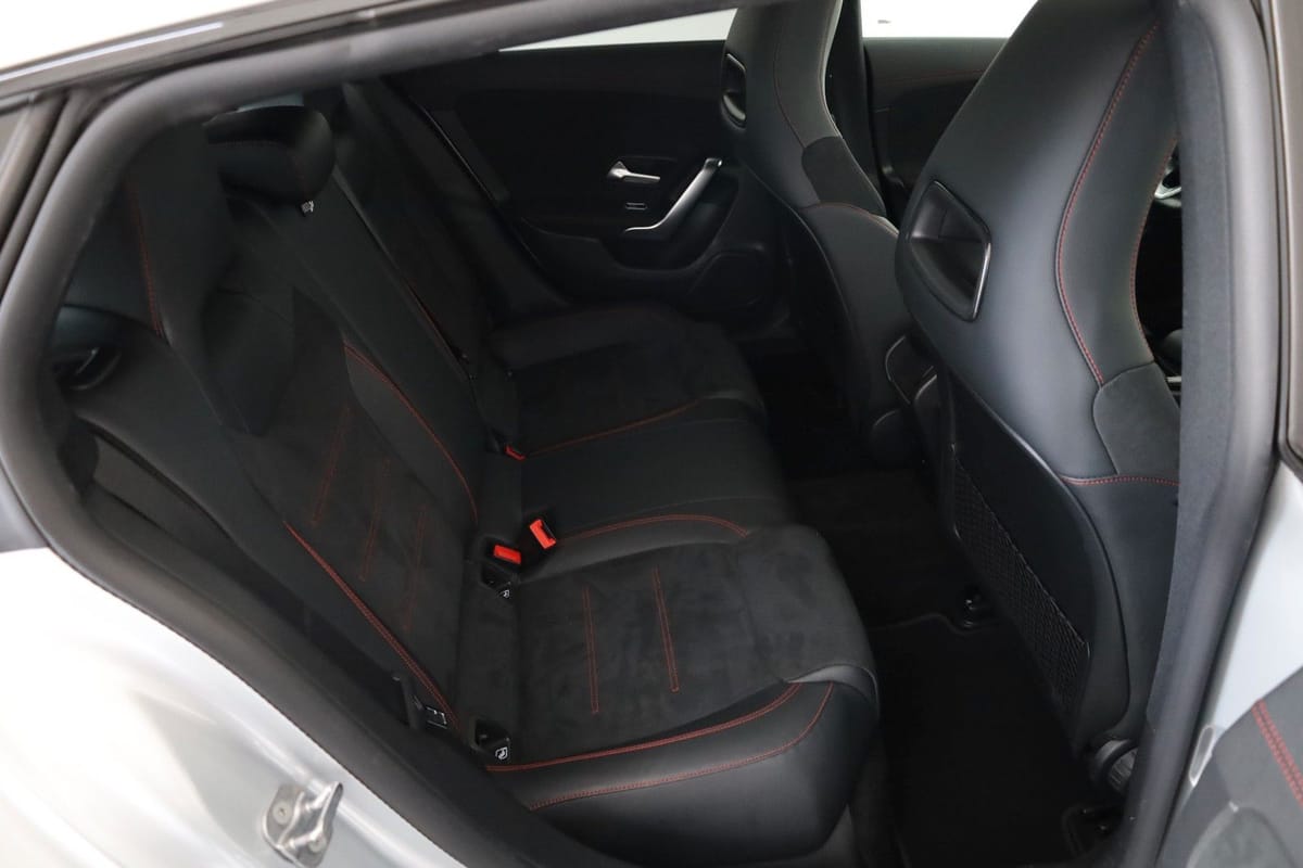 Mercedes-Benz CLA 220d SB 4M AMG Navi,PanDach,Night/Park Paket foto 6