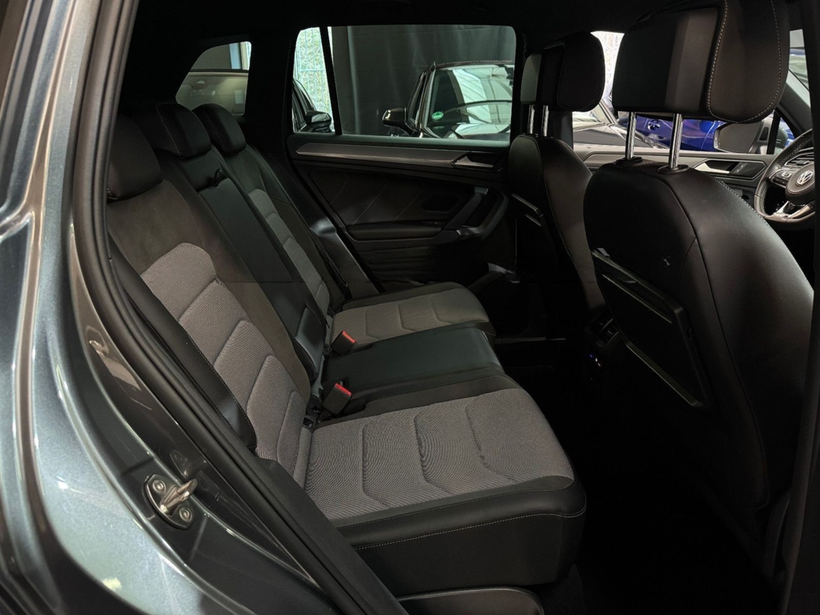 Volkswagen Tiguan R-Line/DSG/Navi/Virtual/Headup/Kamera/Shz foto 15