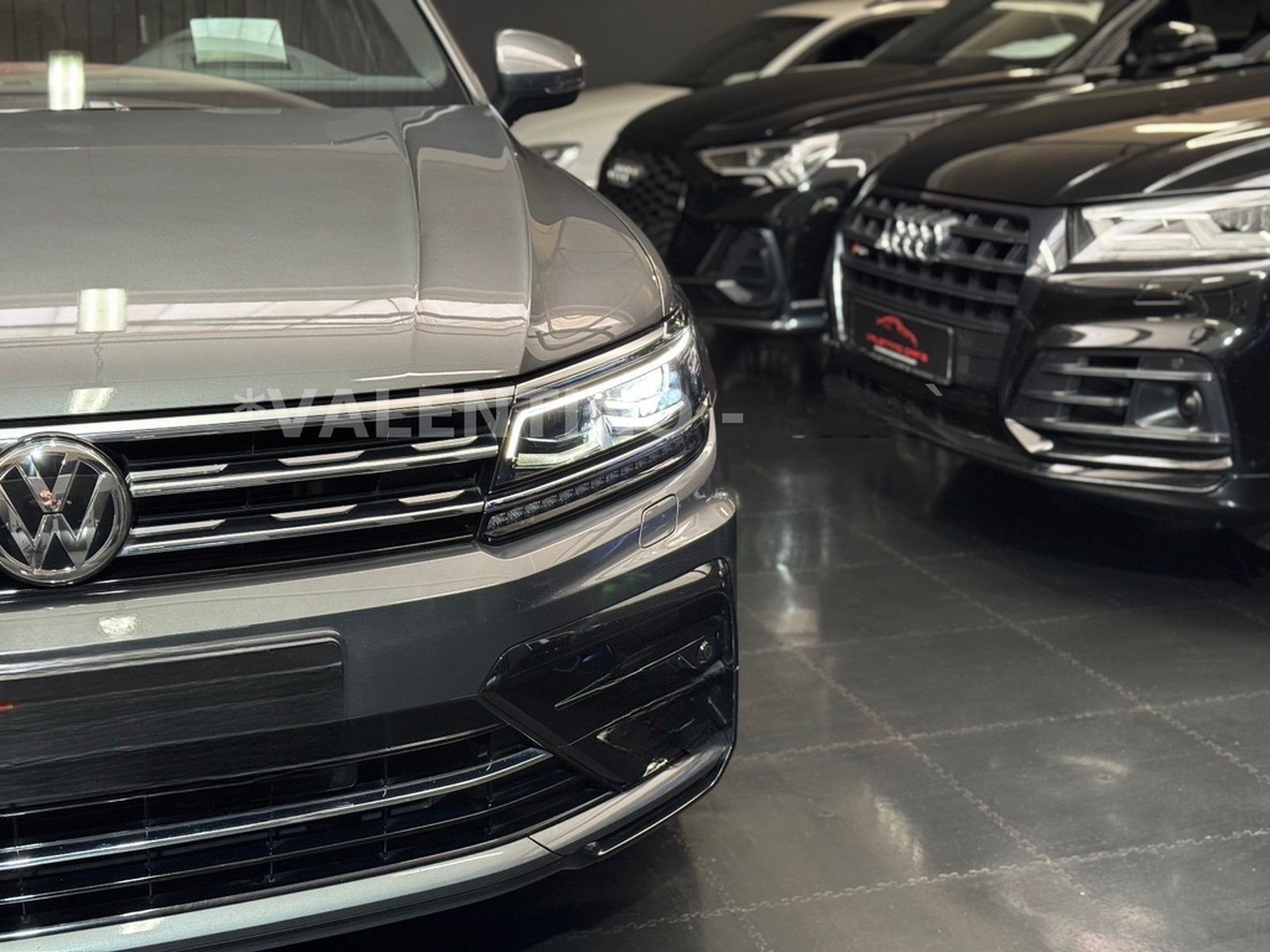 Volkswagen Tiguan R-Line/DSG/Navi/Virtual/Headup/Kamera/Shz foto 32