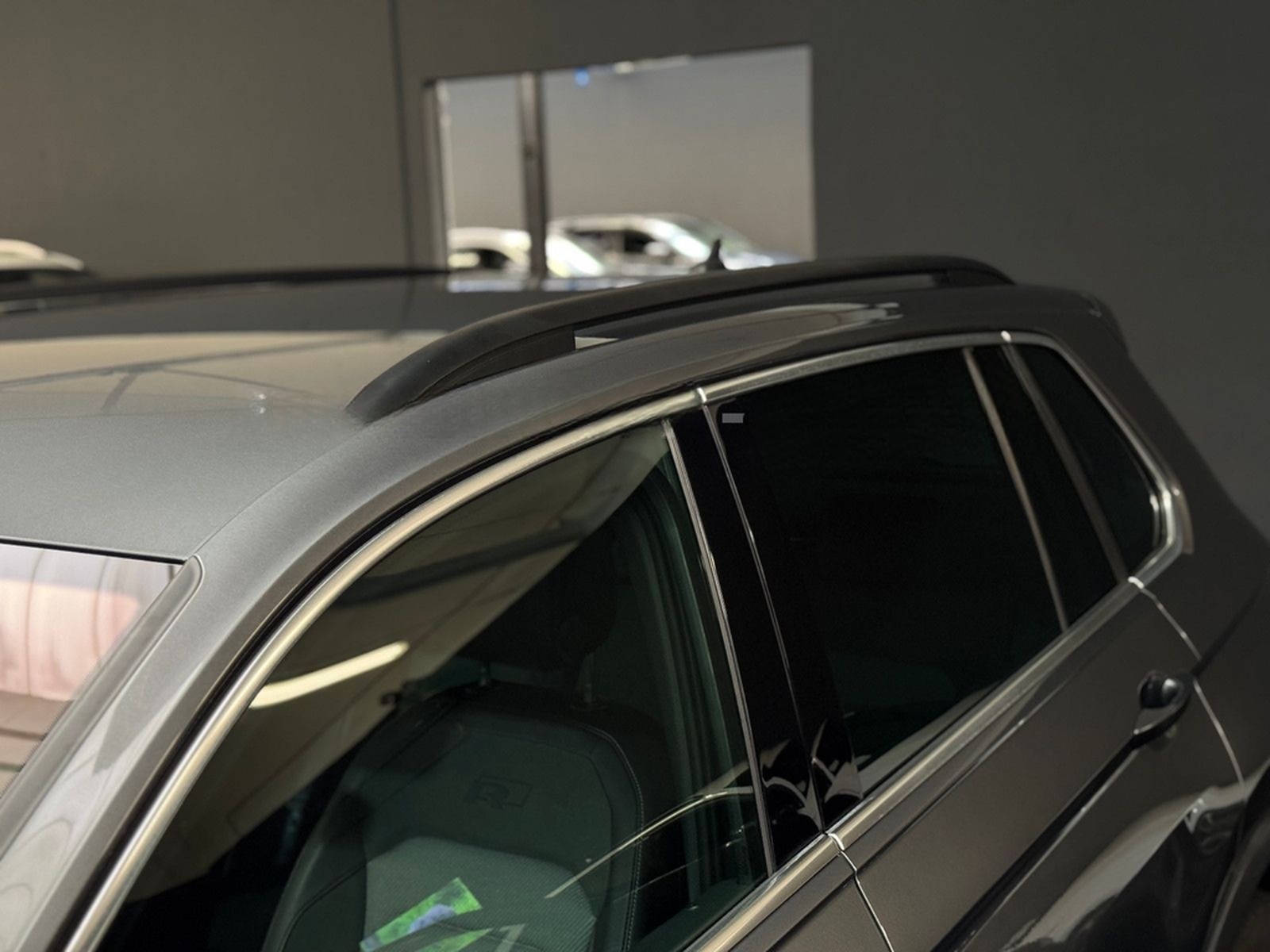 Volkswagen Tiguan R-Line/DSG/Navi/Virtual/Headup/Kamera/Shz foto 37