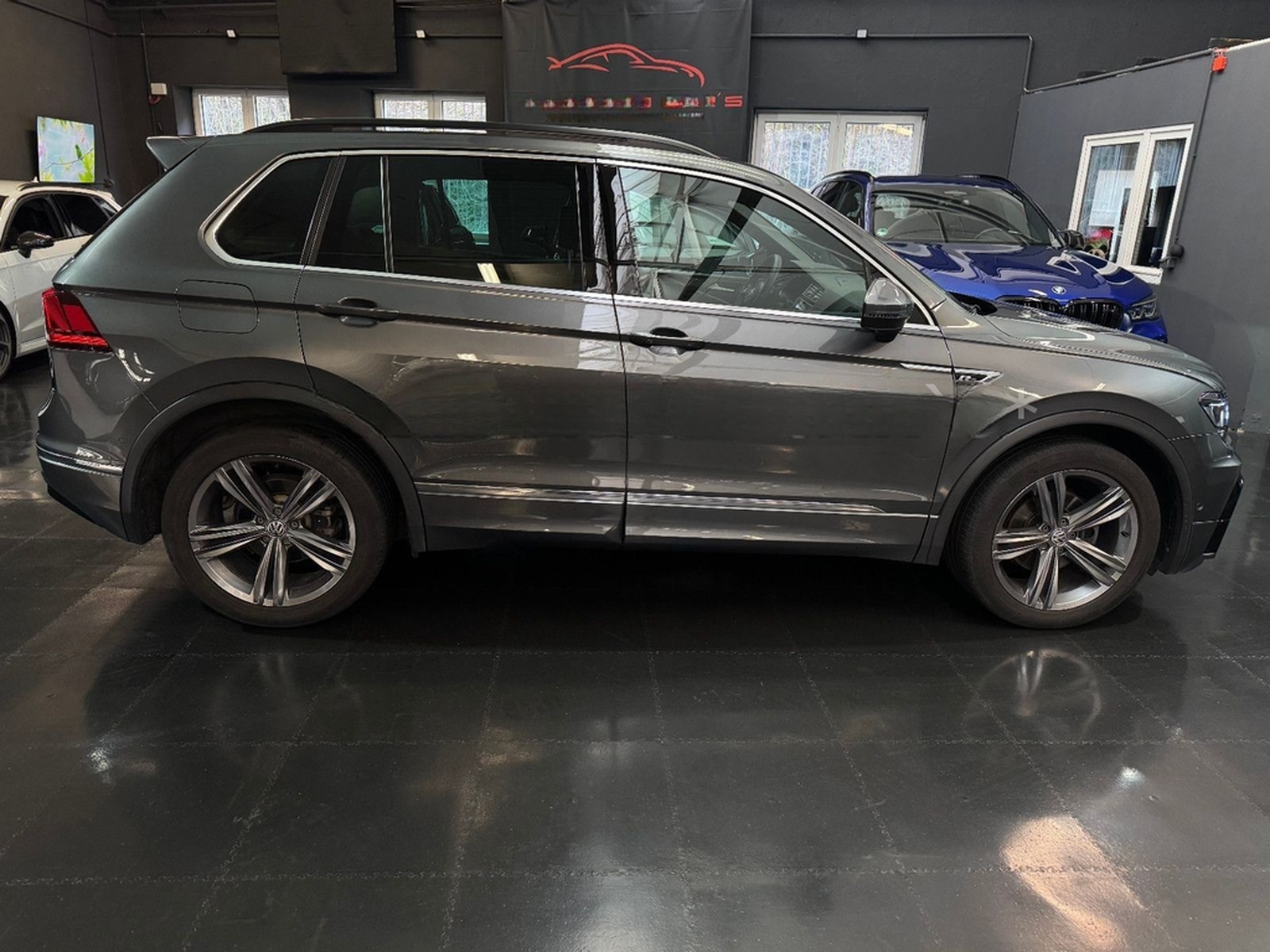Volkswagen Tiguan R-Line/DSG/Navi/Virtual/Headup/Kamera/Shz foto 5