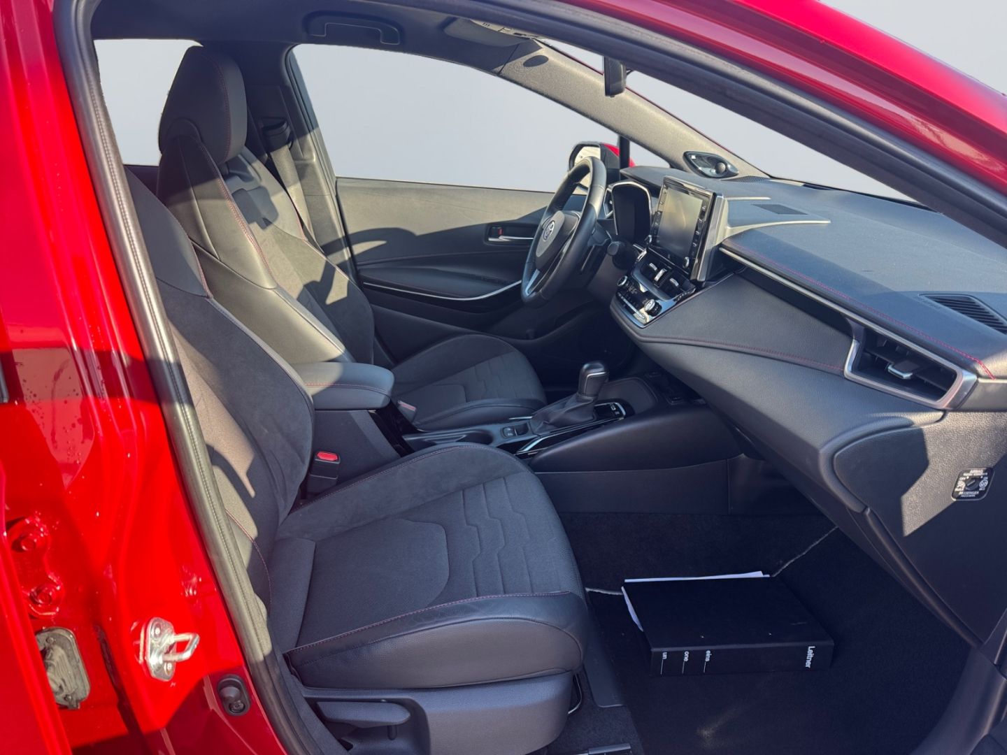 Toyota Corolla 2.0 Hybrid TS Lounge *Bi-LED*CAM*JBL*SHZ foto 18