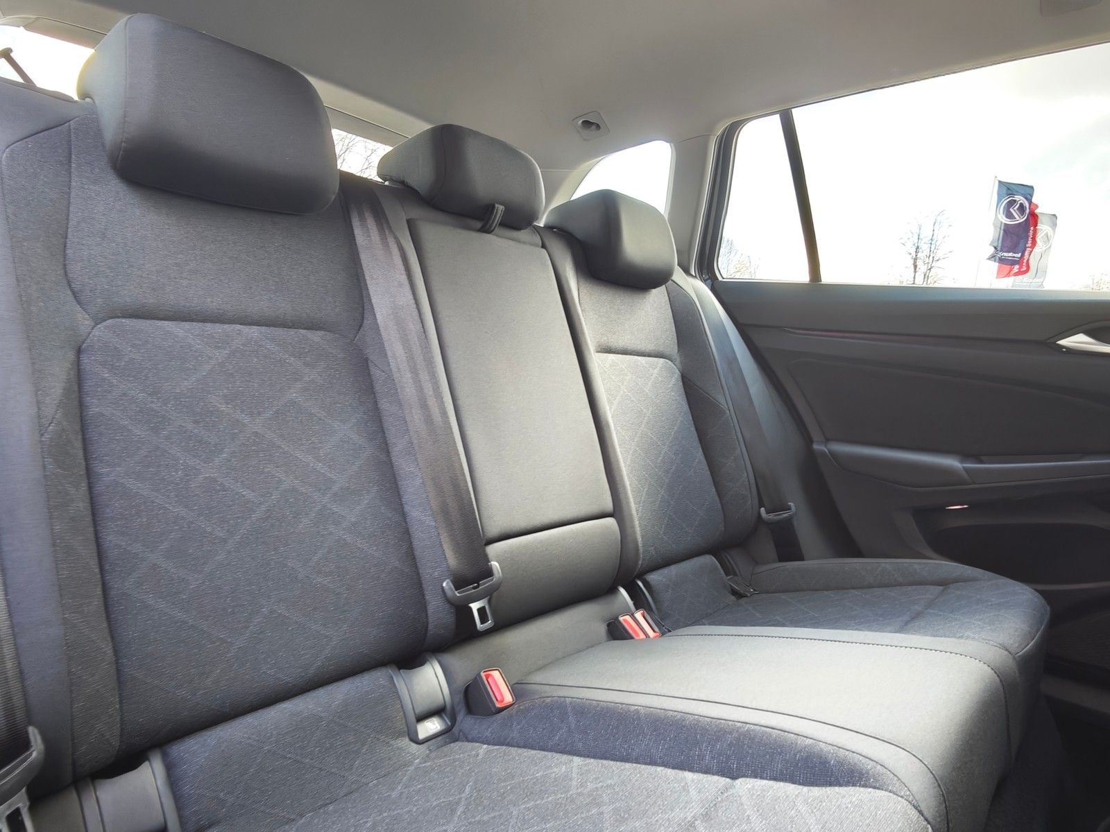 Volkswagen Golf VIII Variant Life 2.0 TDI AHK*RKamera*LED*N foto 17