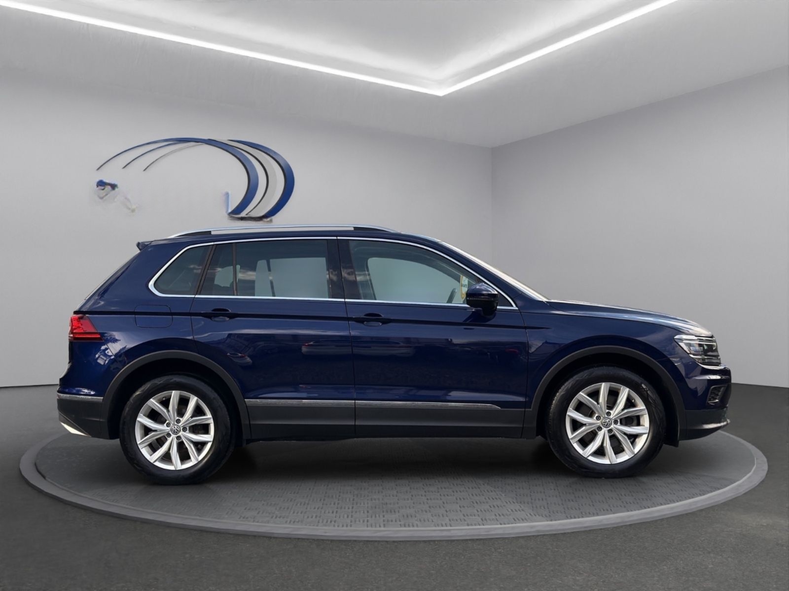 Volkswagen Tiguan 2.0 StandHz.I AHKI LEDI CarPlayI Garantie foto 12
