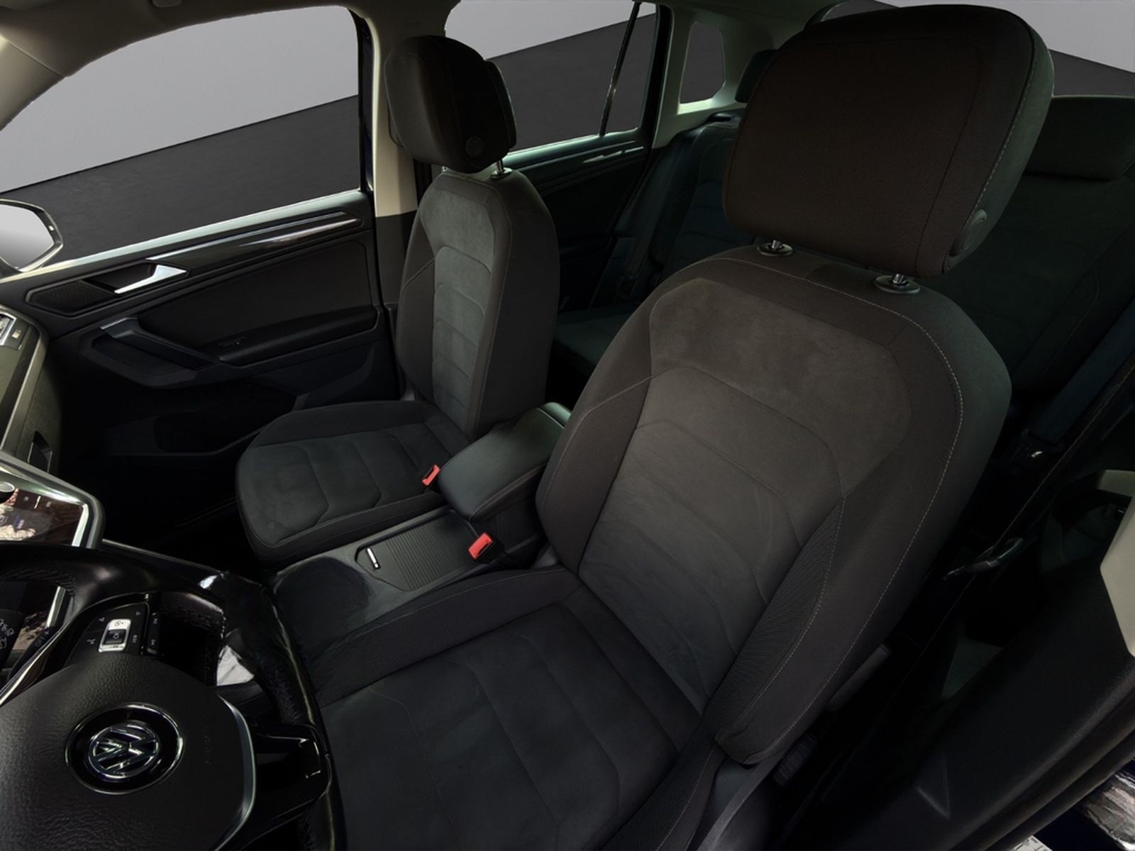 Volkswagen Tiguan 2.0 StandHz.I AHKI LEDI CarPlayI Garantie foto 14