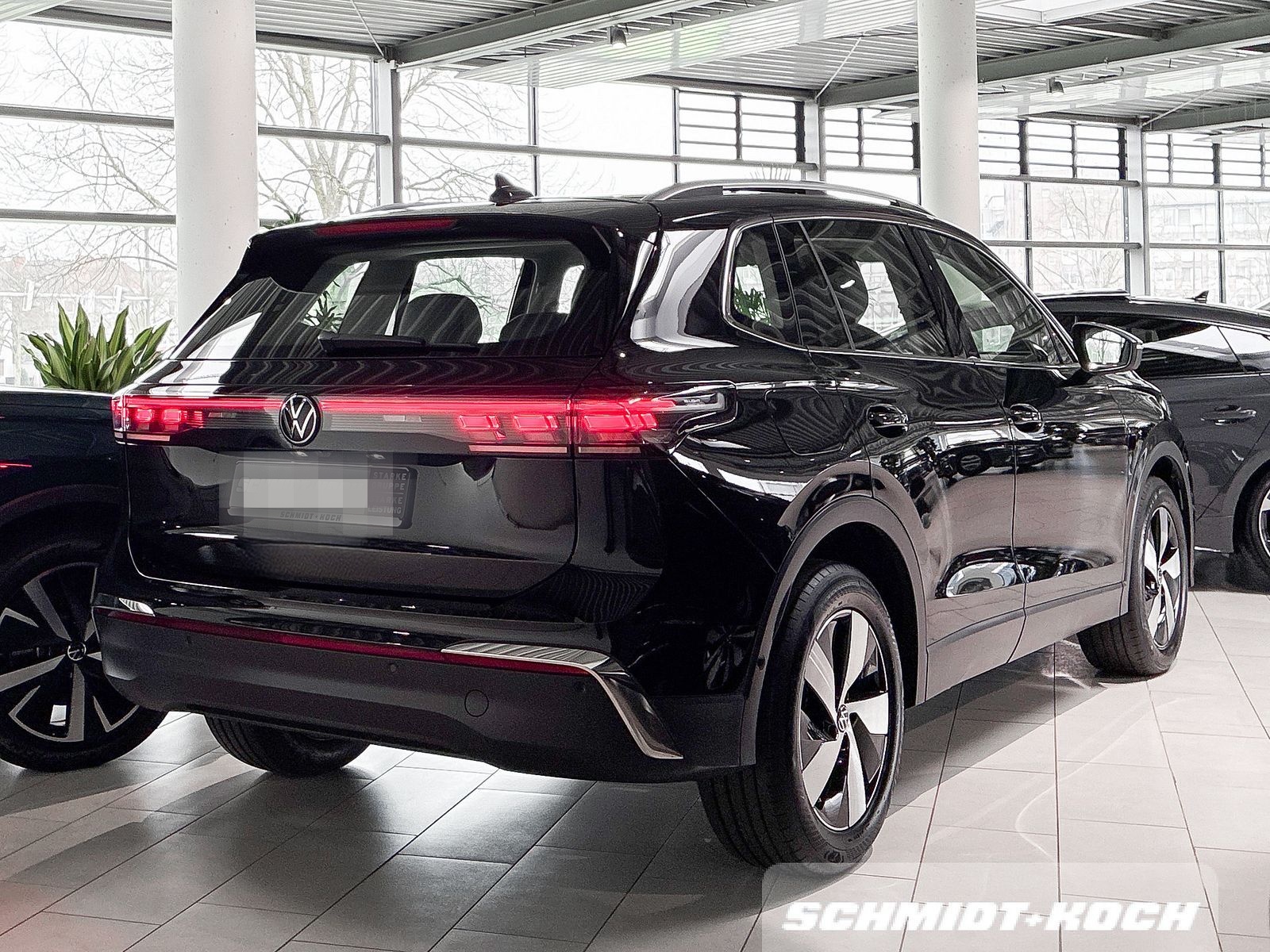 Volkswagen Tiguan 2.0 TDI Elegance DSG AHK PANO STANDHZ ACC foto 3