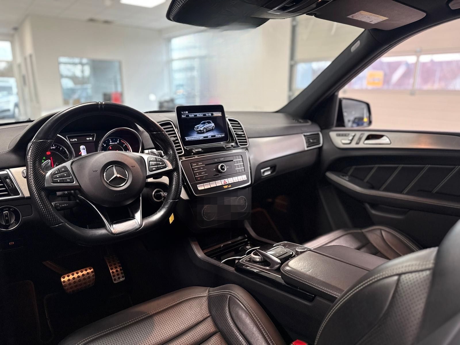 Mercedes-Benz GLE 63 AMG 4Matic/360°Kamera/Pano/Navi/Ahk/8Fach foto 25