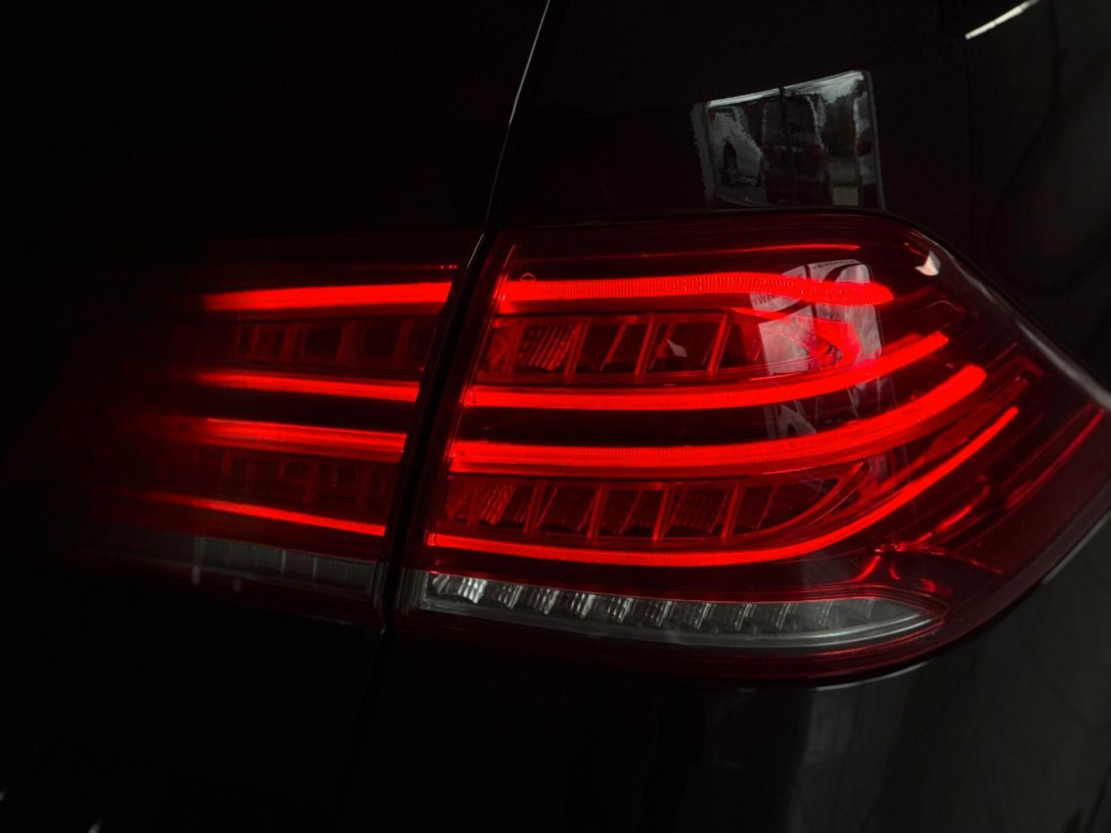 Mercedes-Benz GLE 63 AMG 4Matic/360°Kamera/Pano/Navi/Ahk/8Fach foto 8