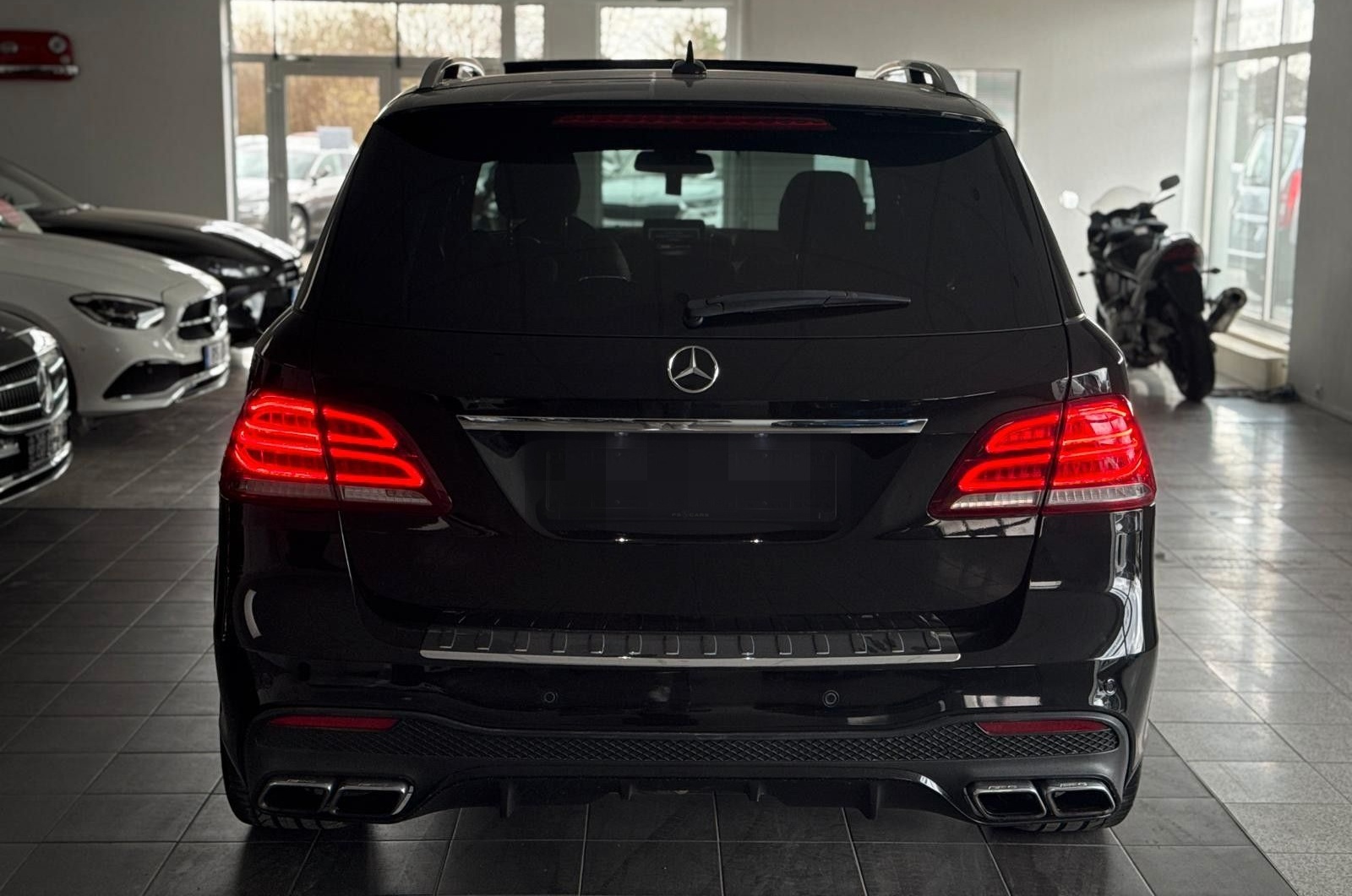 Mercedes-Benz GLE 63 AMG 4Matic/360°Kamera/Pano/Navi/Ahk/8Fach foto 9