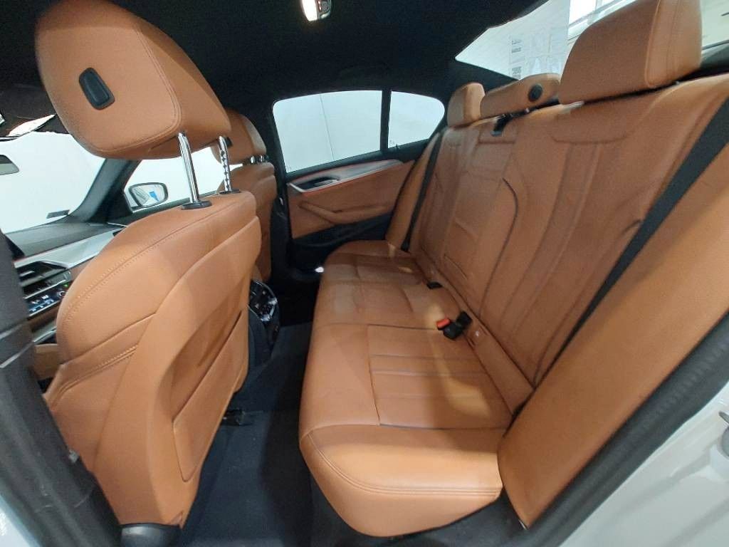 BMW 530d xDr. Lim. M-Sport LED ACC AHK HiFi Sthzg foto 6