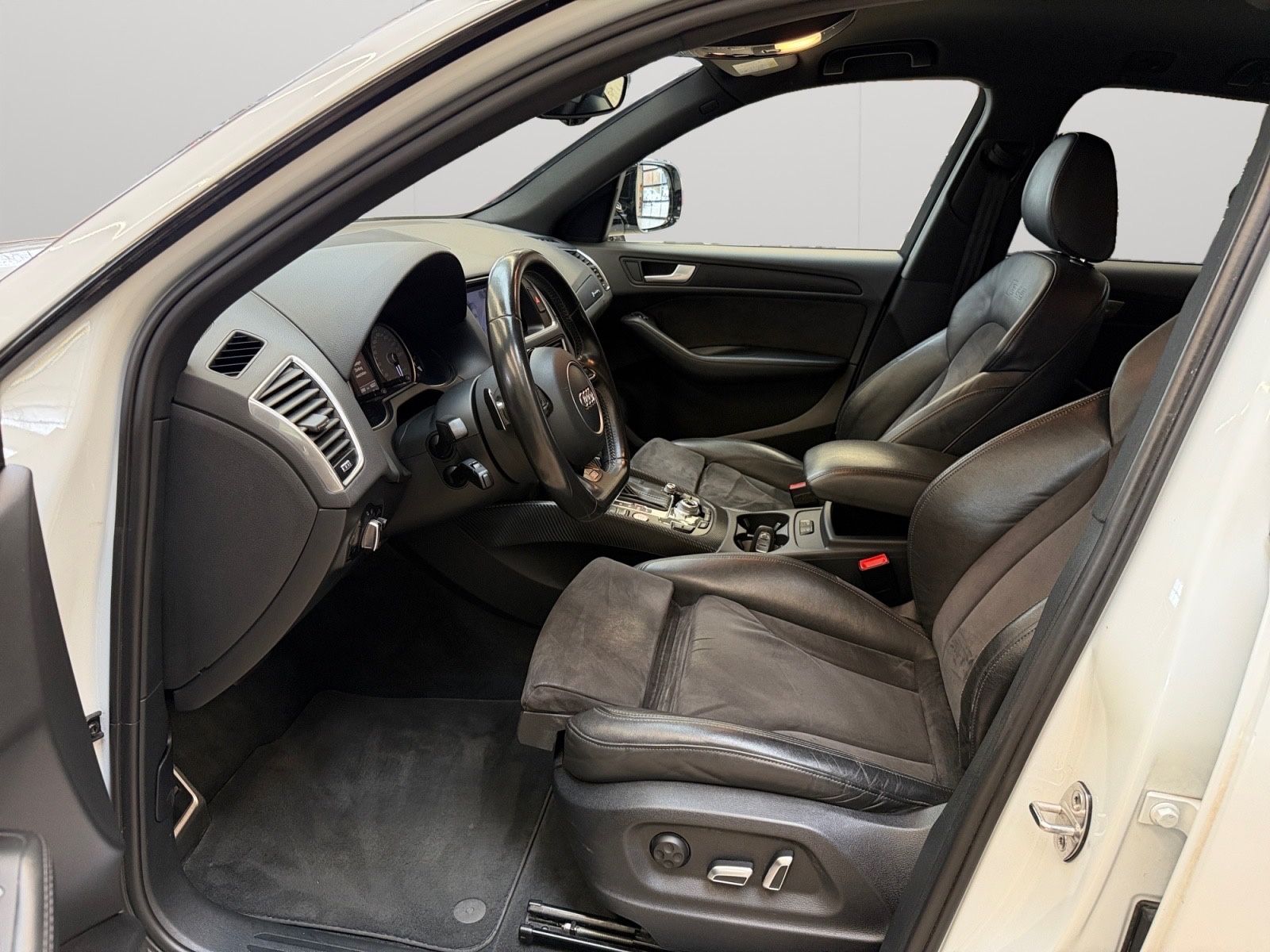 Audi SQ5 3.0 TDI competition Quattro/Kamera/LED/Garan foto 9