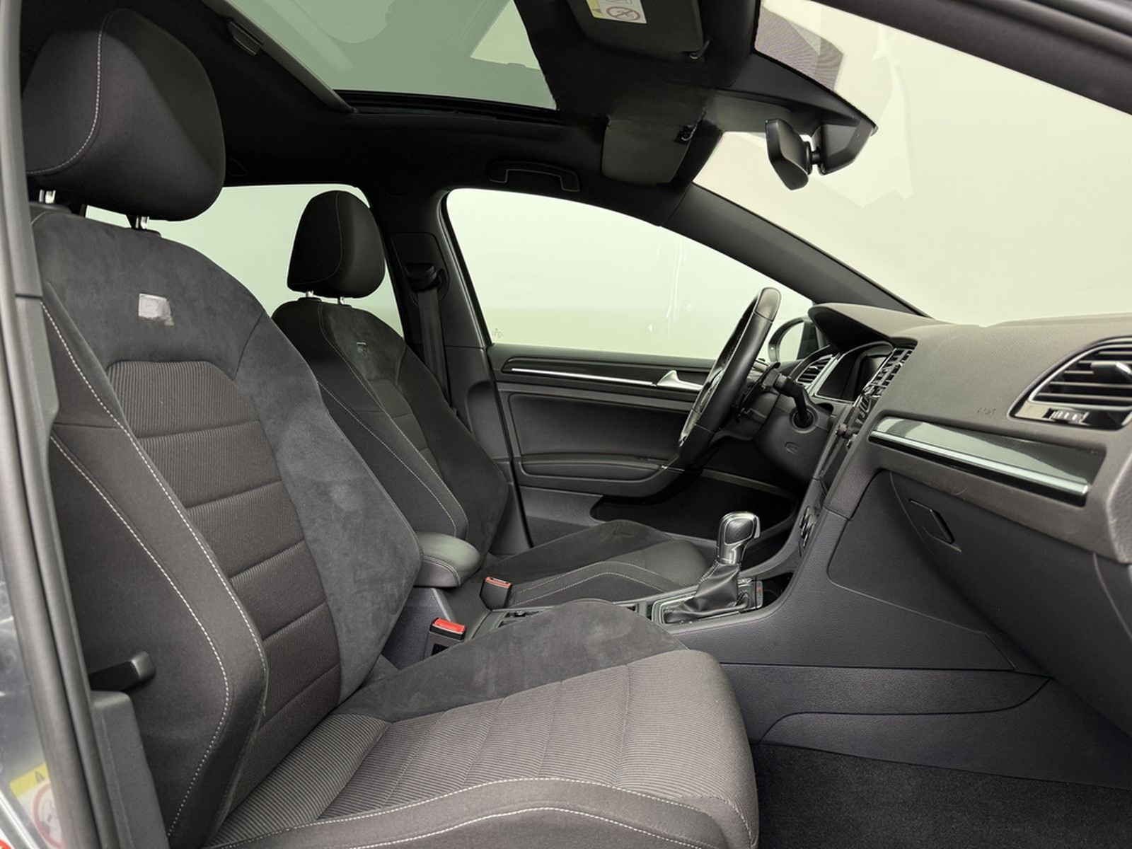 Volkswagen Golf R 4Motion|Pano|Akrapovic|Pretoria|Virtual| foto 14