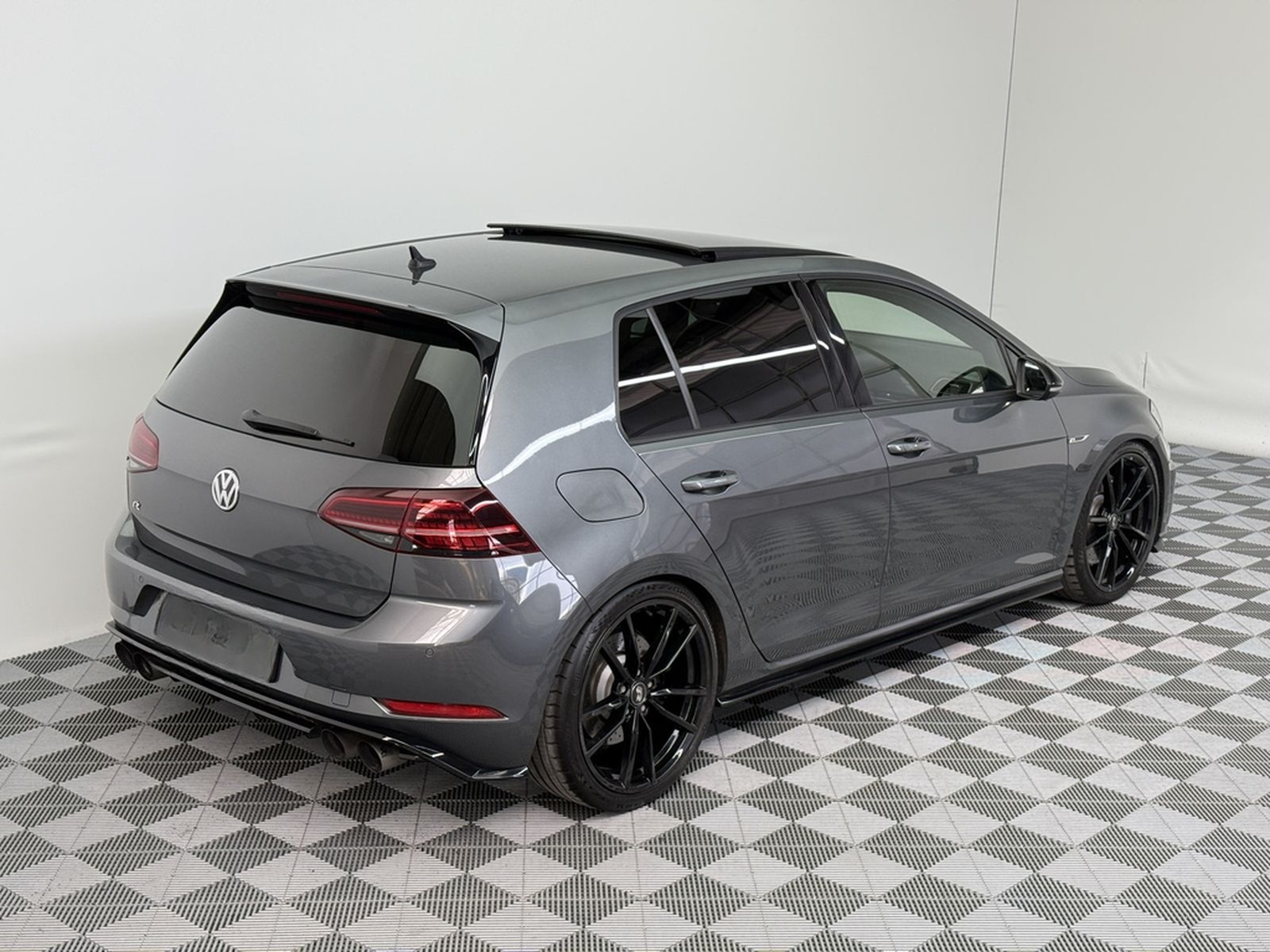Volkswagen Golf R 4Motion|Pano|Akrapovic|Pretoria|Virtual| foto 26