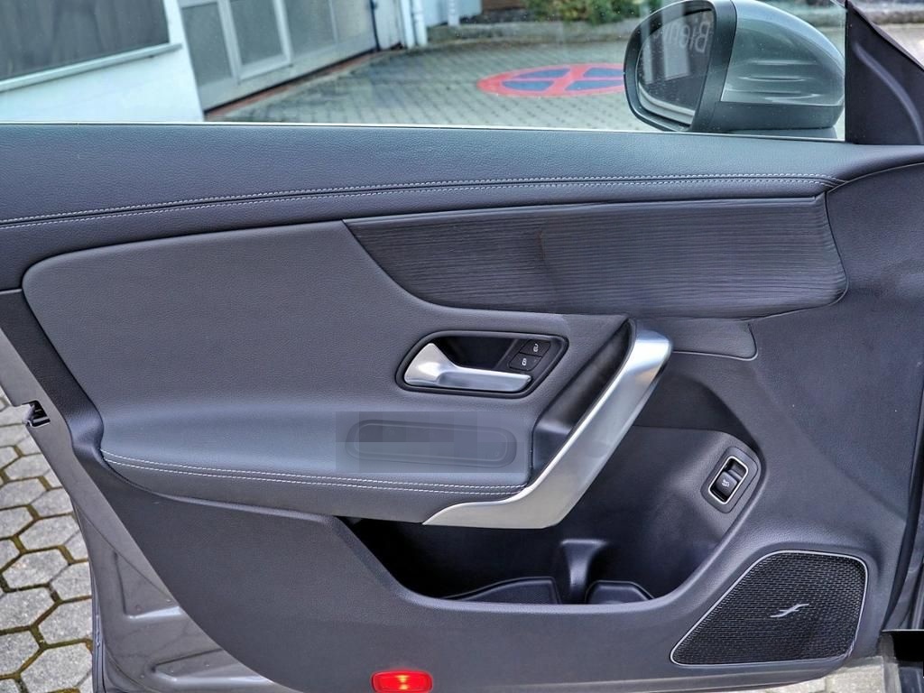 Mercedes-Benz CLA 220 4MATIC Coupé PREMIUMPLUS+19''+LEDER+STAN foto 13
