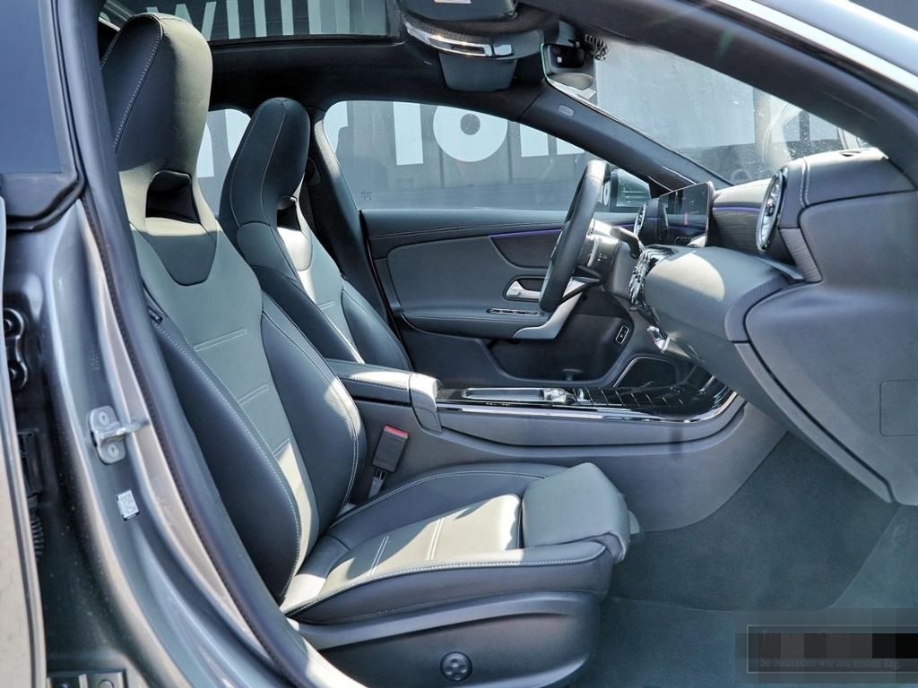 Mercedes-Benz CLA 220 4MATIC Coupé PREMIUMPLUS+19''+LEDER+STAN foto 4