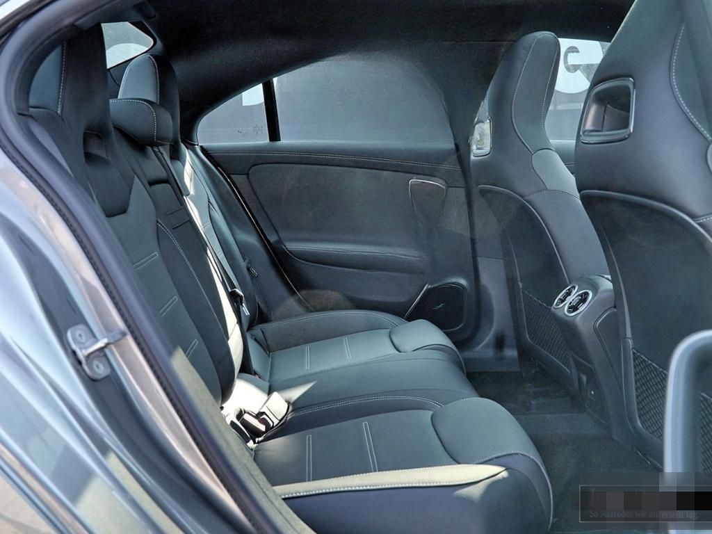 Mercedes-Benz CLA 220 4MATIC Coupé PREMIUMPLUS+19''+LEDER+STAN foto 5