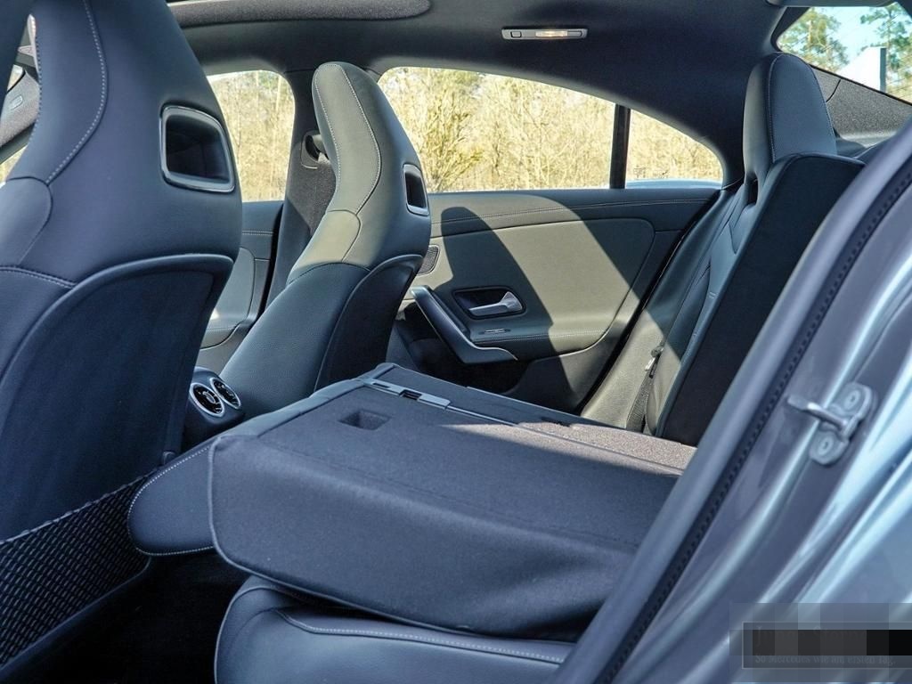 Mercedes-Benz CLA 220 4MATIC Coupé PREMIUMPLUS+19''+LEDER+STAN foto 6