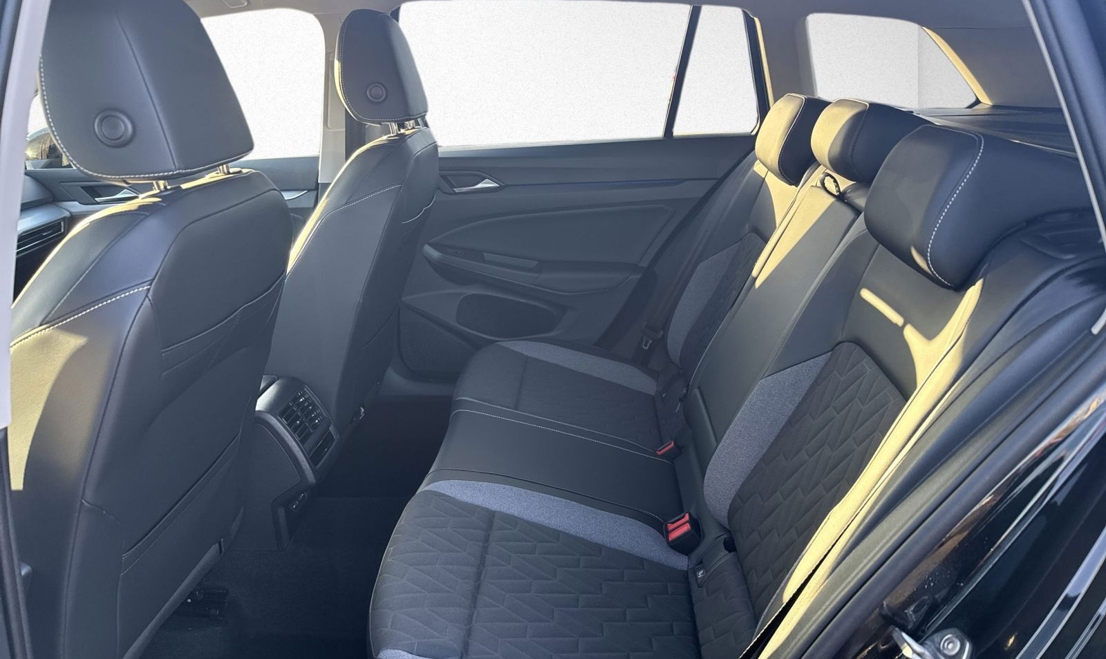 Volkswagen Golf Variant Goal 1.5 TSI Rückfahrk.+Navi+LED+SH foto 14