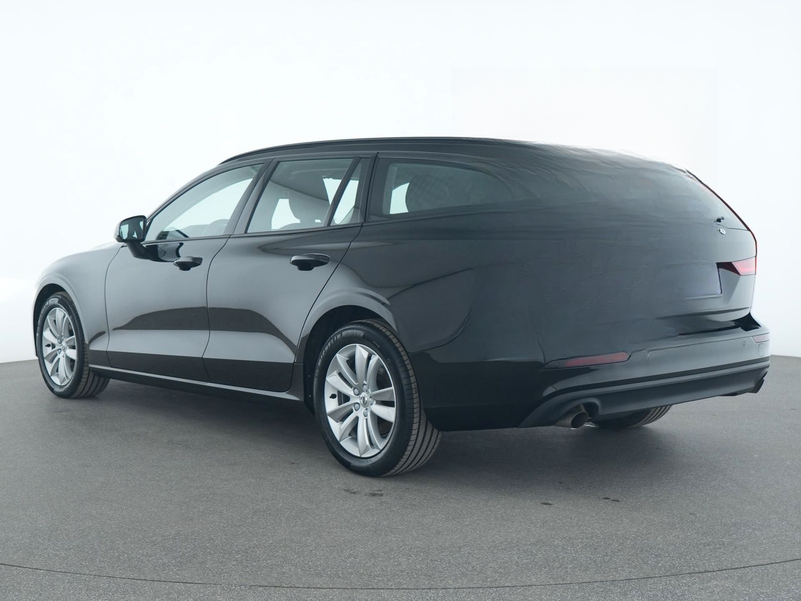 Volvo V60 Momentum Core Kamera|LED|Tempomat|Klima foto 9